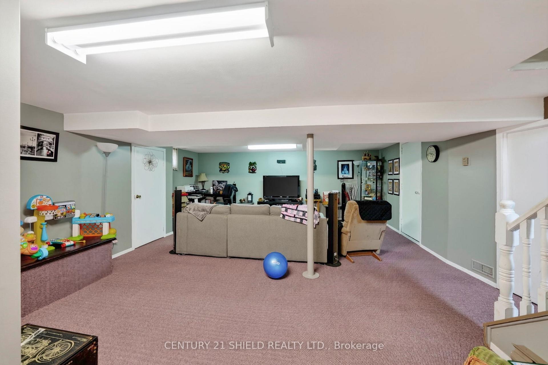 Photo 20 of 1007 2nd Street E, Cornwall, Cornwall — HOMEH