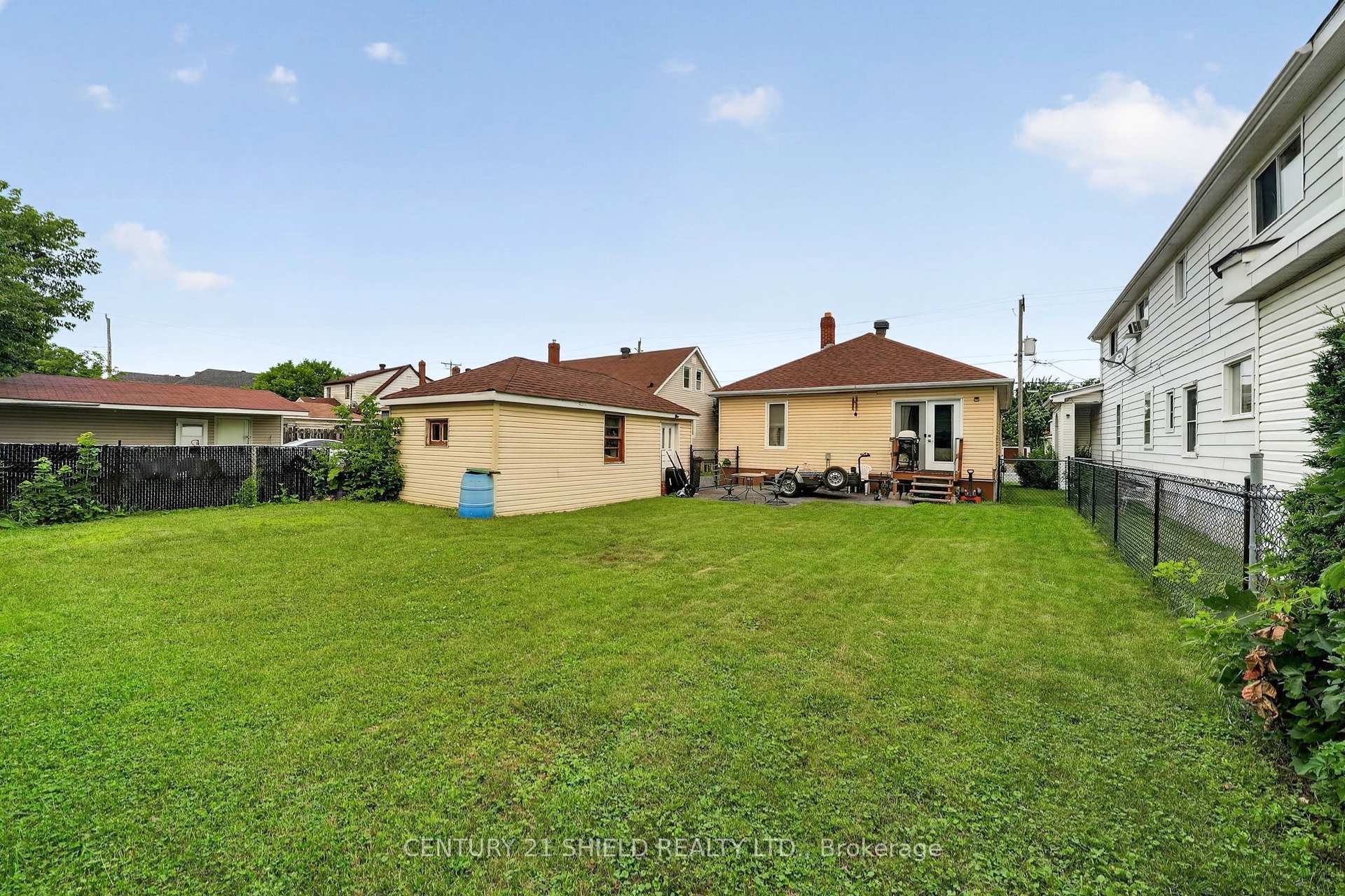 Photo 23 of 1007 2nd Street E, Cornwall, Cornwall — HOMEH