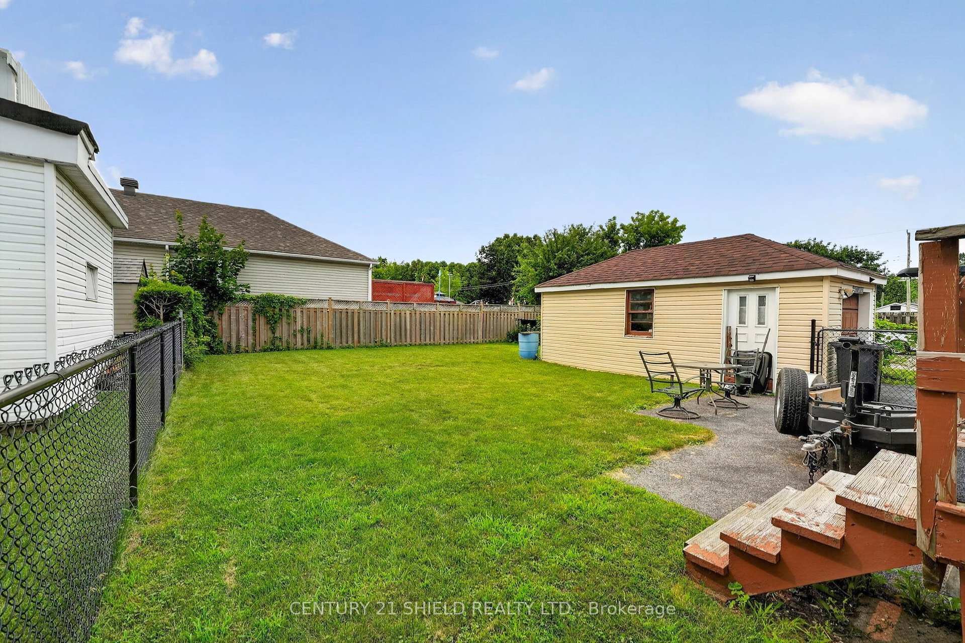 Photo 24 of 1007 2nd Street E, Cornwall, Cornwall — HOMEH