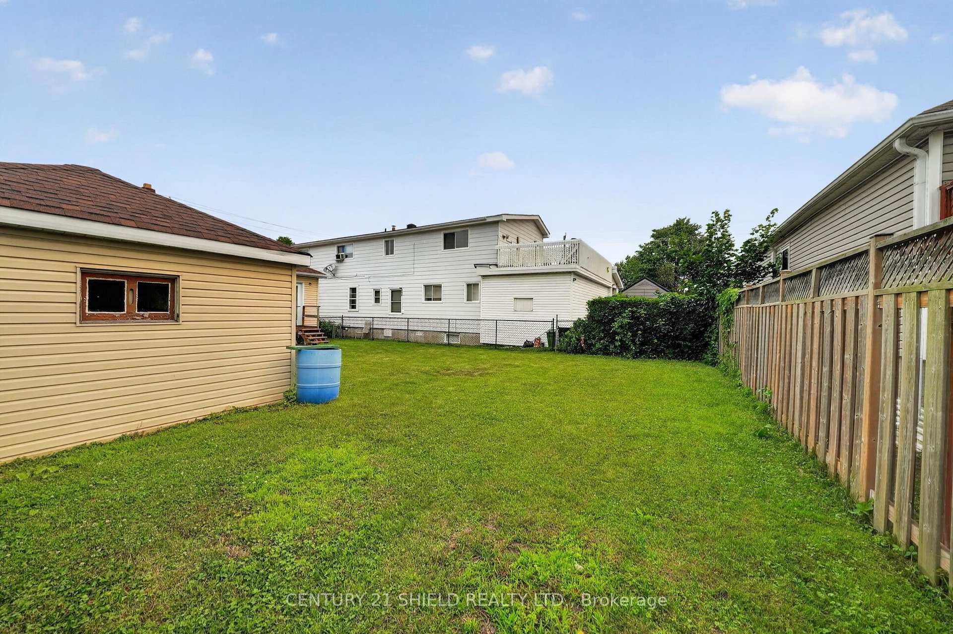Photo 25 of 1007 2nd Street E, Cornwall, Cornwall — HOMEH