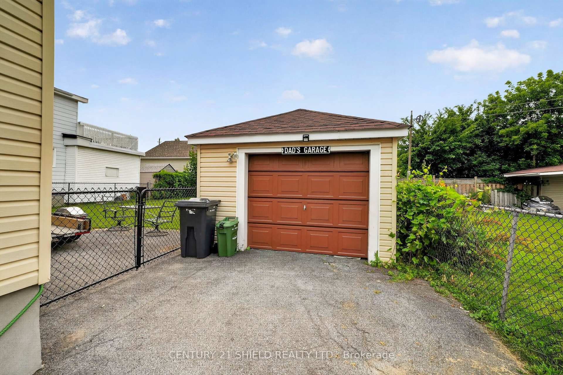 Photo 26 of 1007 2nd Street E, Cornwall, Cornwall — HOMEH