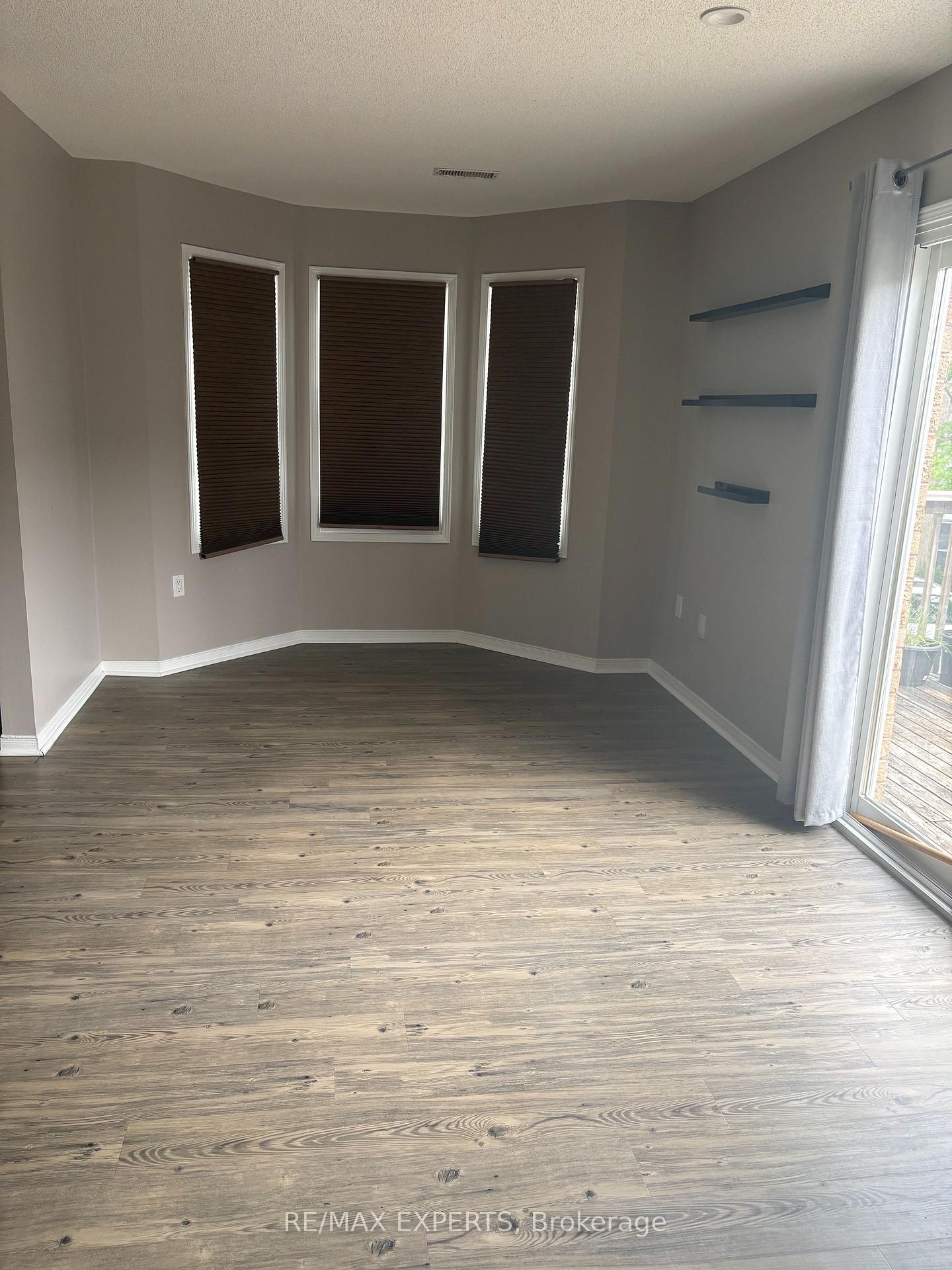 Photo 3 of Unit 36, 119 D'ambrosio Drive, Barrie, Painswick North — HOMEH