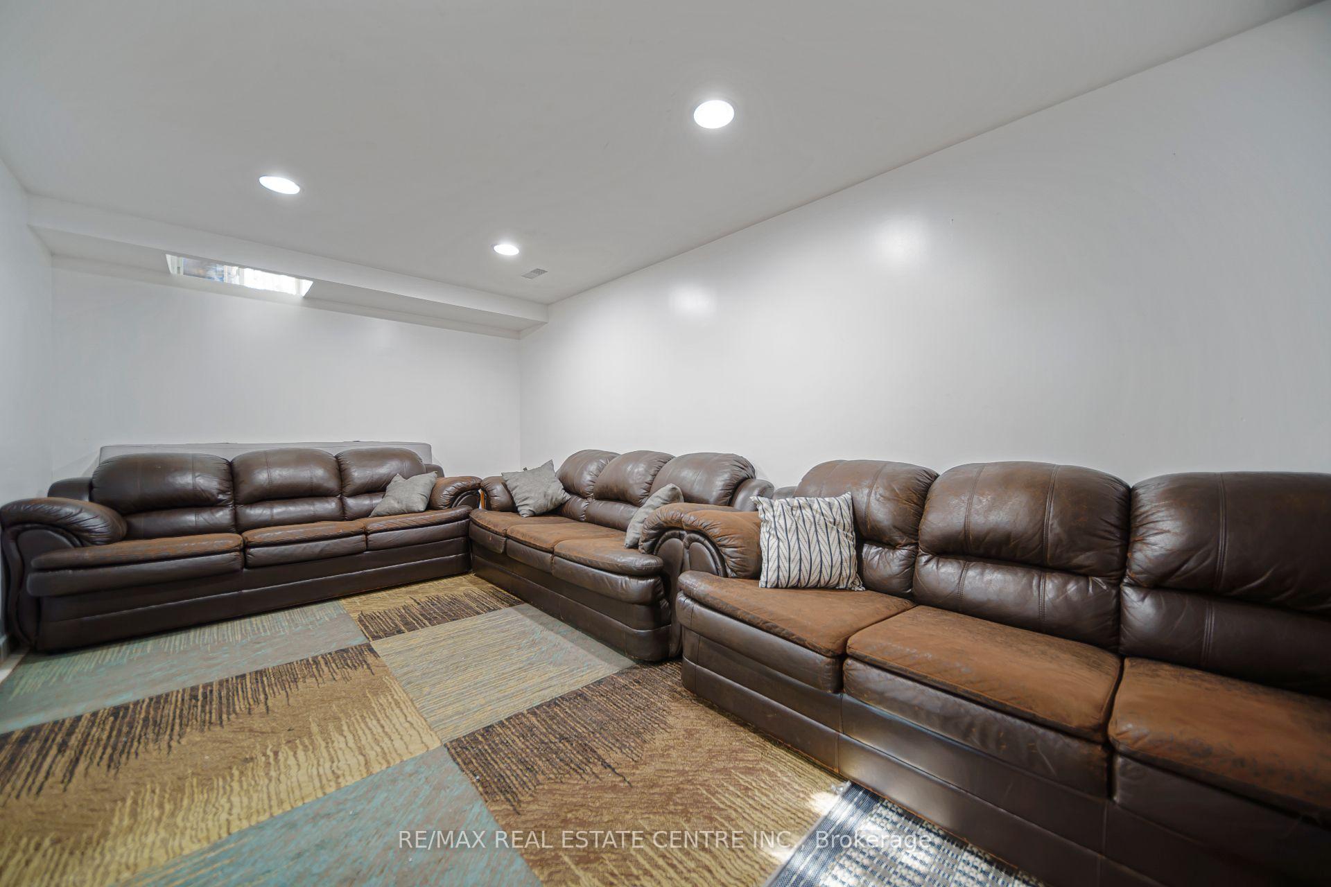 Photo 30 of Unit 1, 800 Paramount Drive, Hamilton, Stoney Creek Mountain — HOMEH