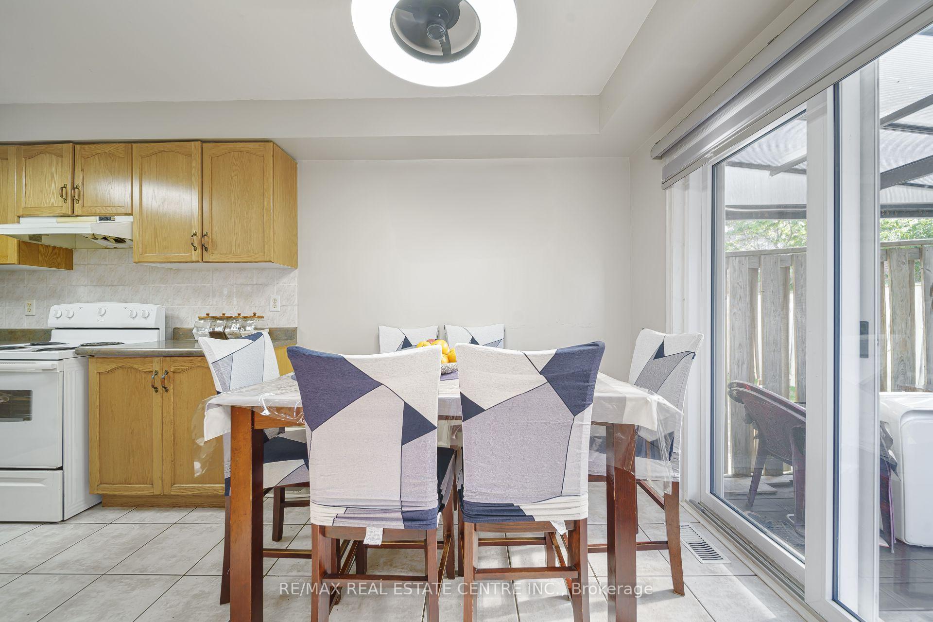 Photo 32 of Unit 1, 800 Paramount Drive, Hamilton, Stoney Creek Mountain — HOMEH