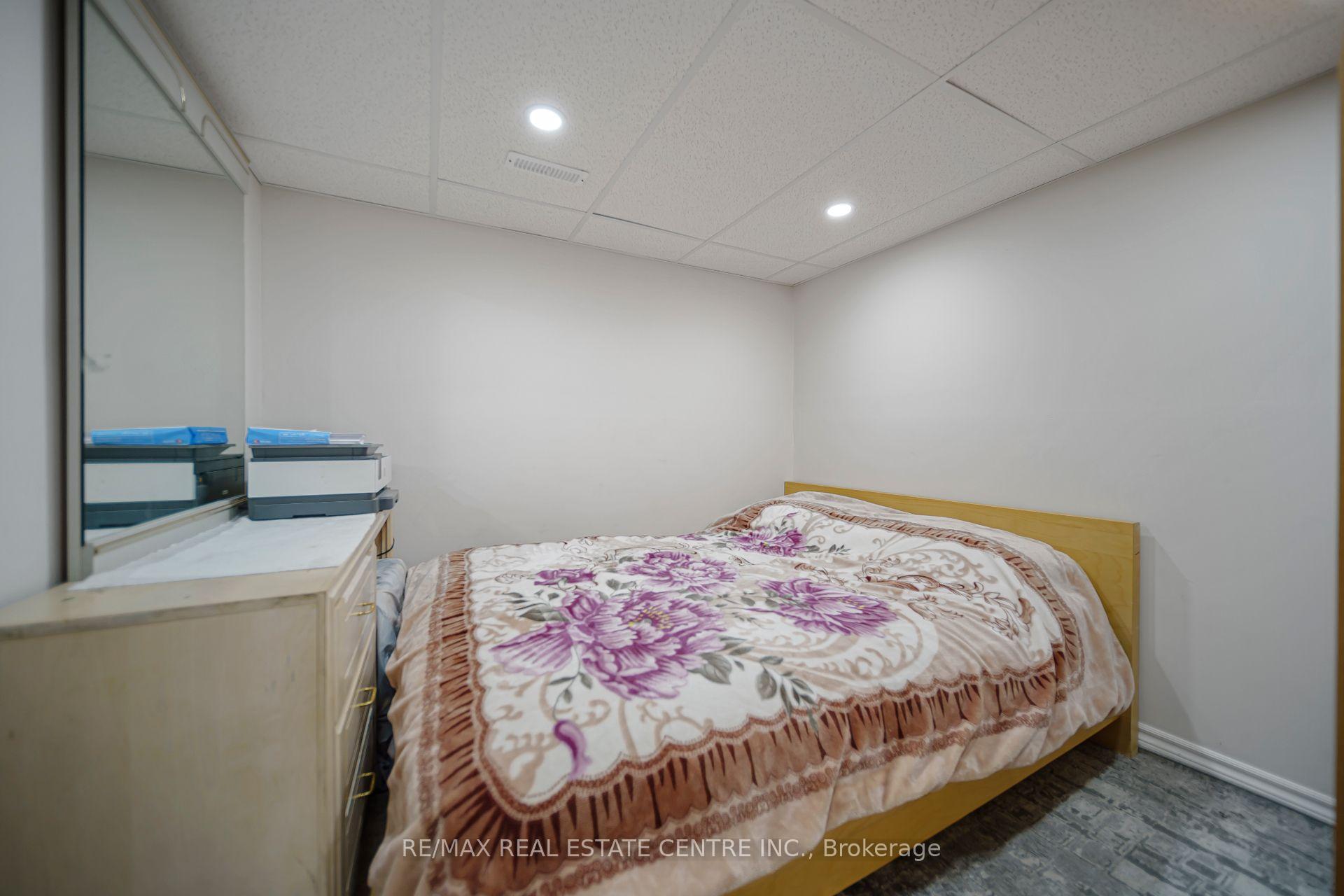 Photo 33 of Unit 1, 800 Paramount Drive, Hamilton, Stoney Creek Mountain — HOMEH