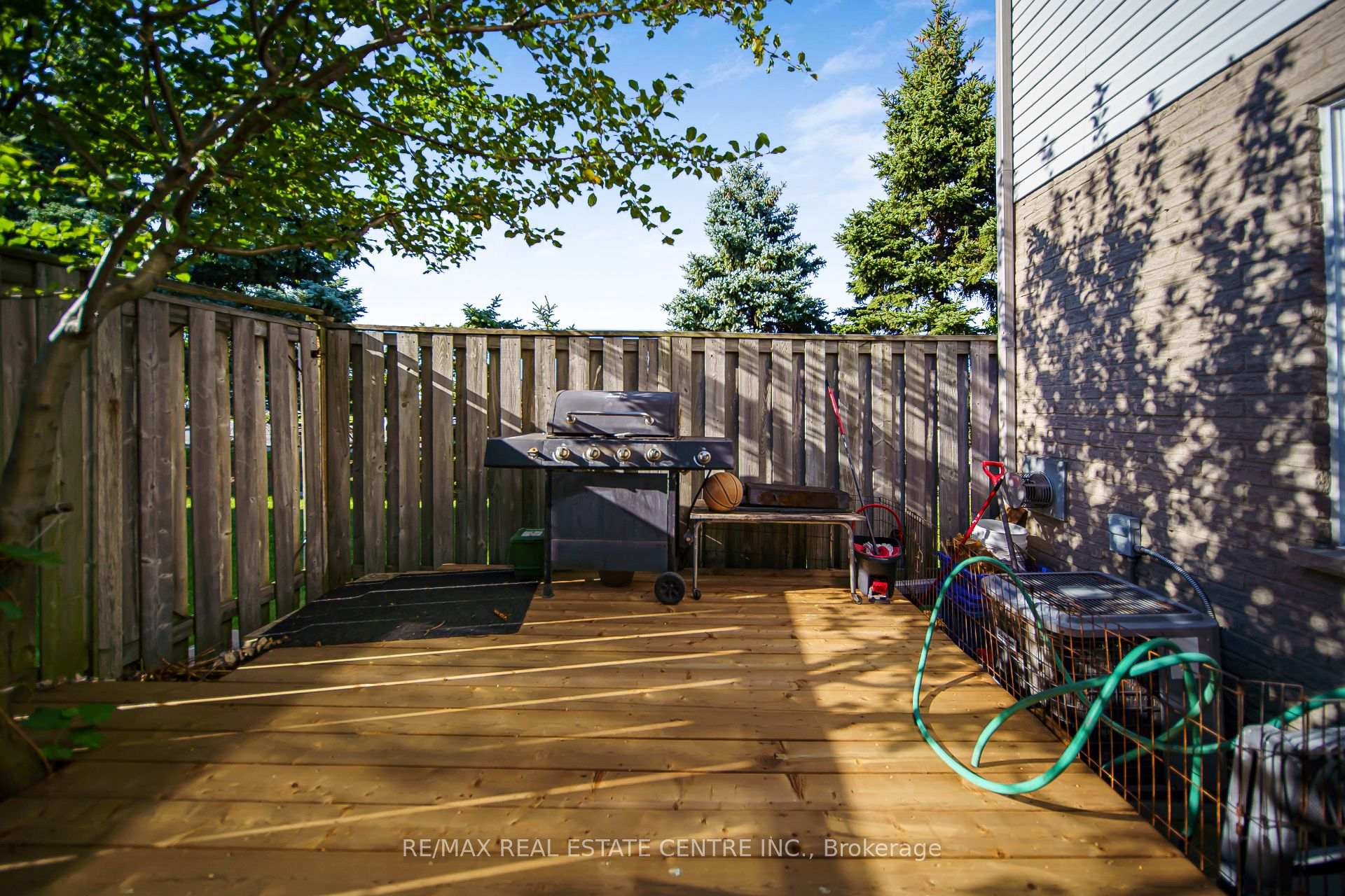 Photo 38 of Unit 1, 800 Paramount Drive, Hamilton, Stoney Creek Mountain — HOMEH
