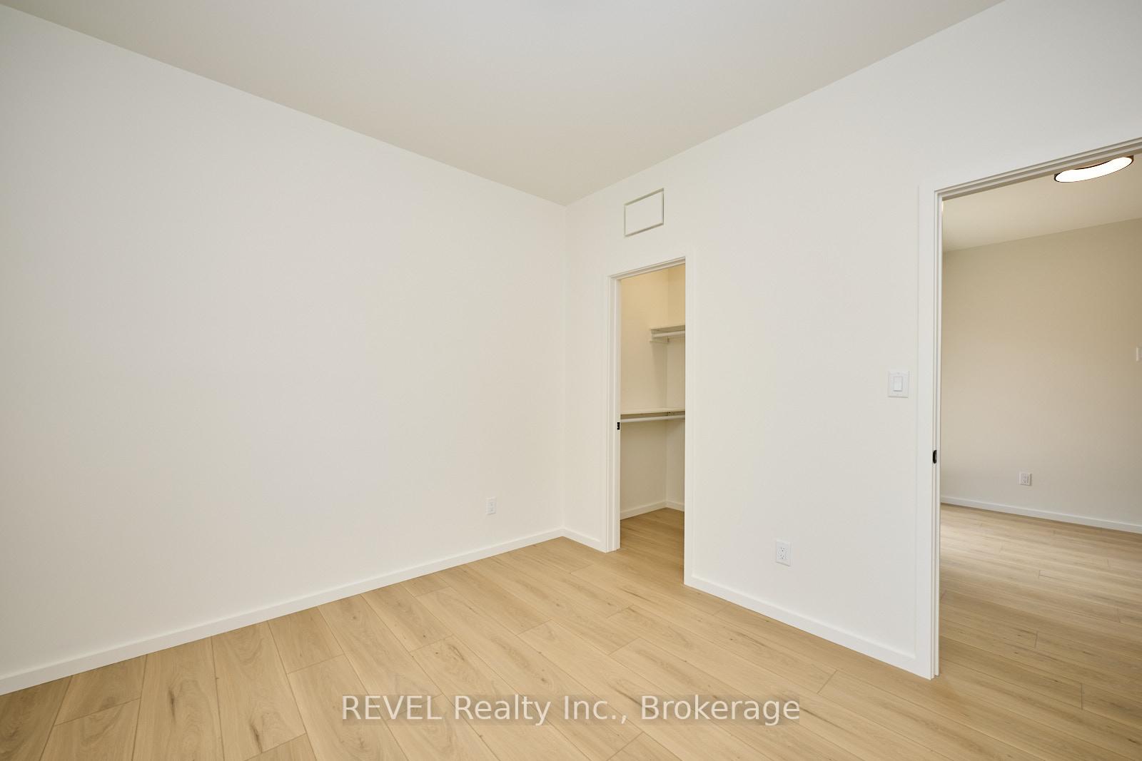 Photo 7 of Unit Unit 2, 5361 Valley Way, Niagara Falls, Cherrywood — HOMEH