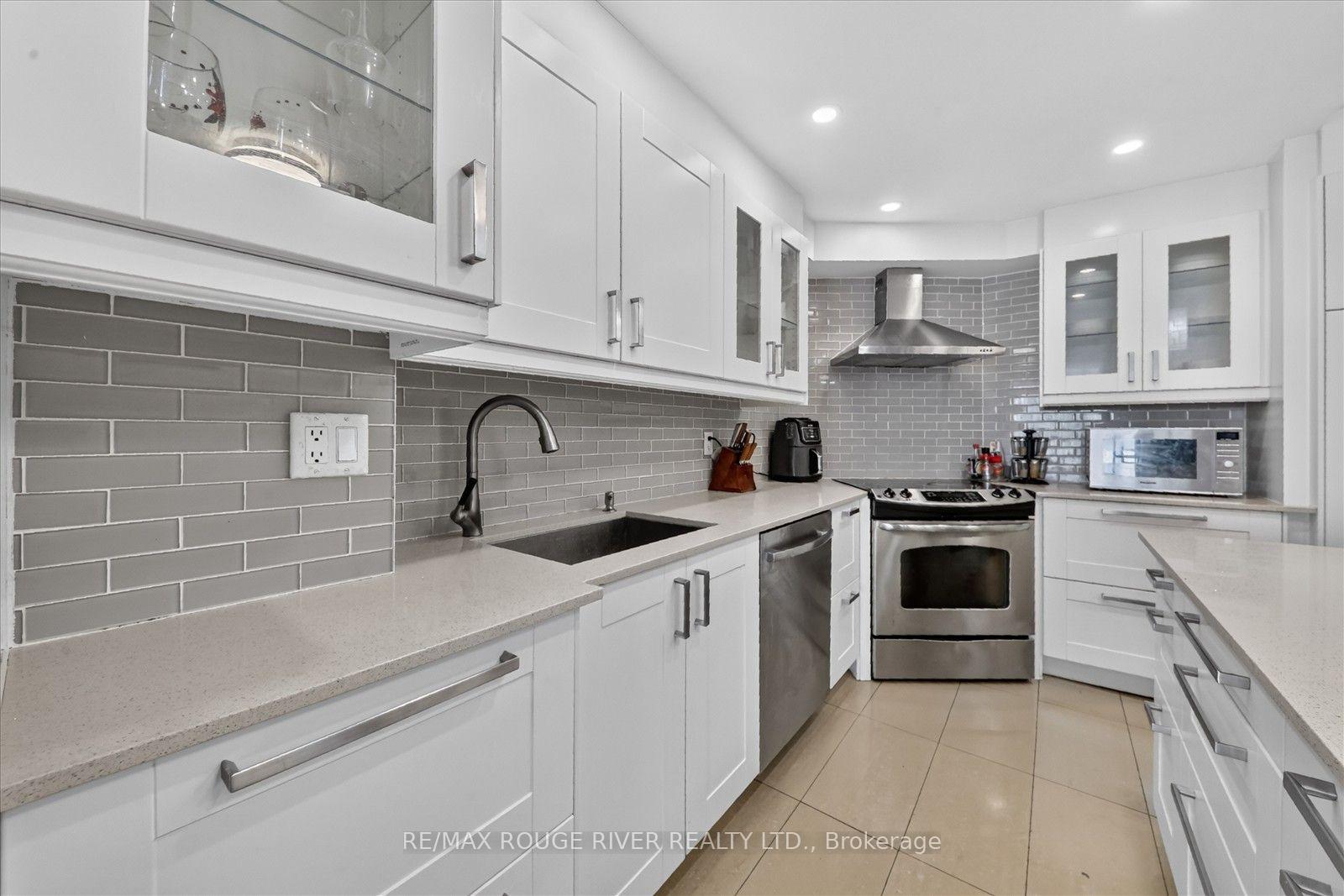Photo 15 of Unit 305, 8 Silver Bell Grove, Scarborough, Malvern — HOMEH