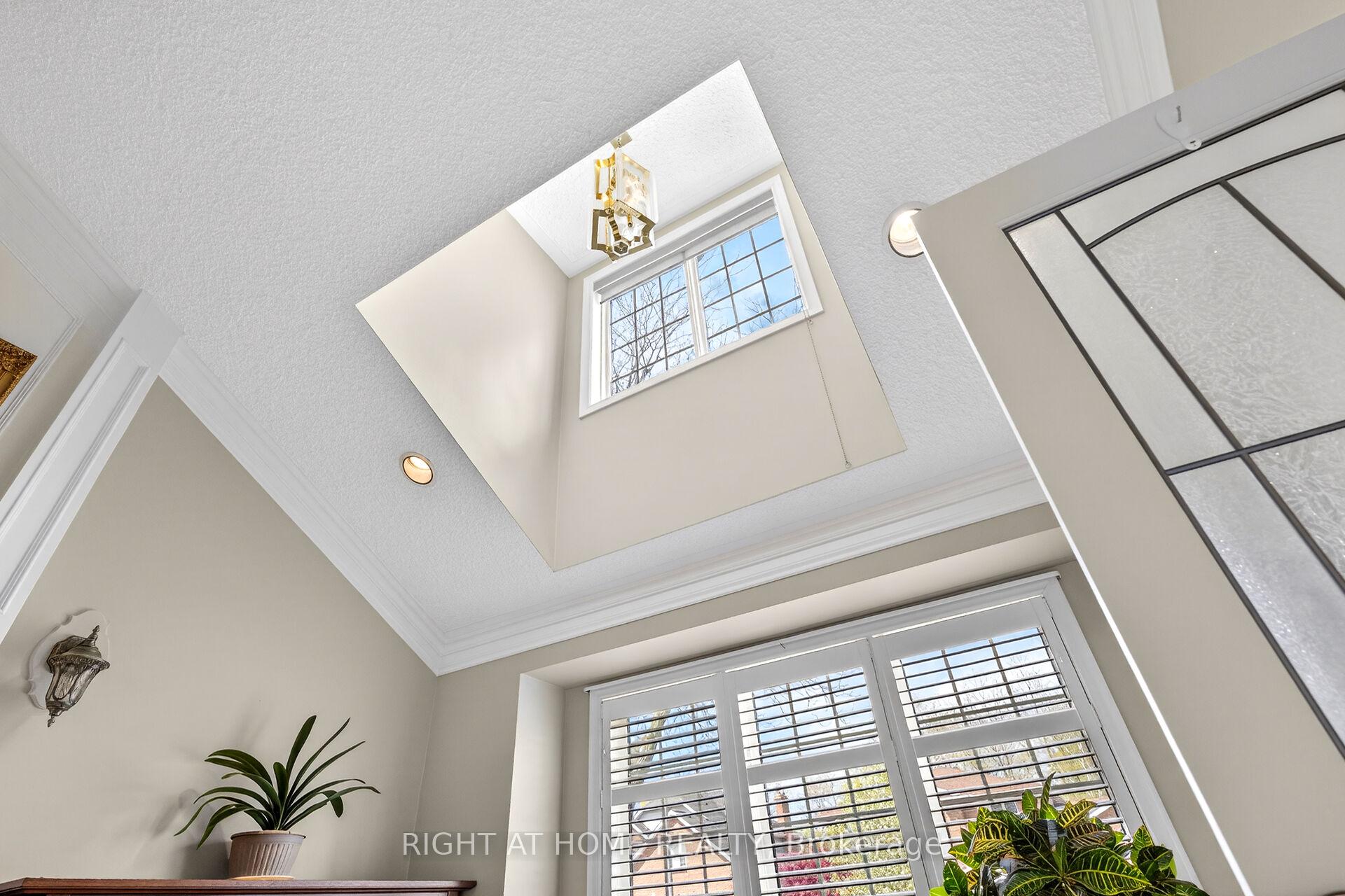 Photo 8 of 1 Captain Tenbrock Terrace, St. Catharines, Grapeview — HOMEH