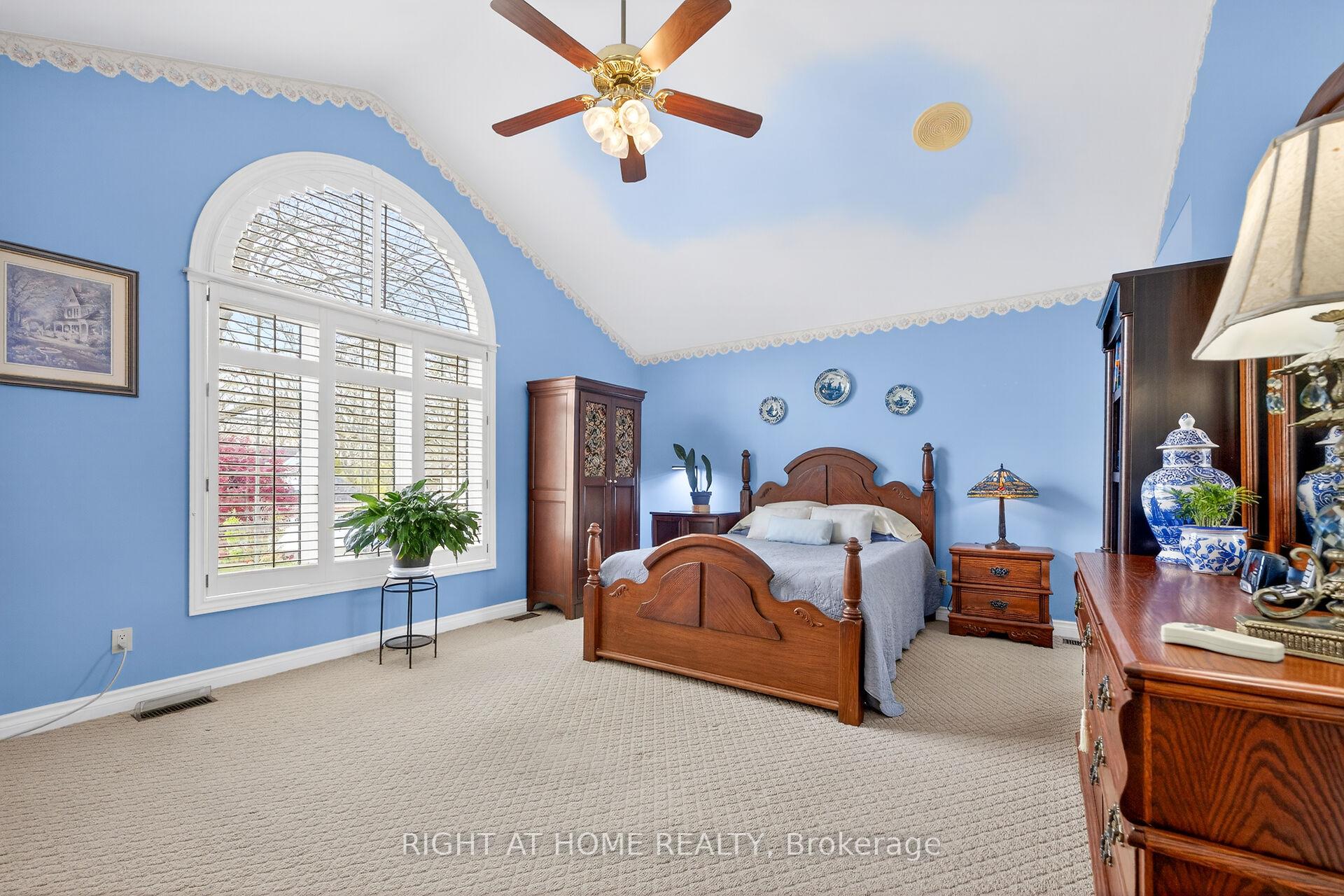 Photo 31 of 1 Captain Tenbrock Terrace, St. Catharines, Grapeview — HOMEH