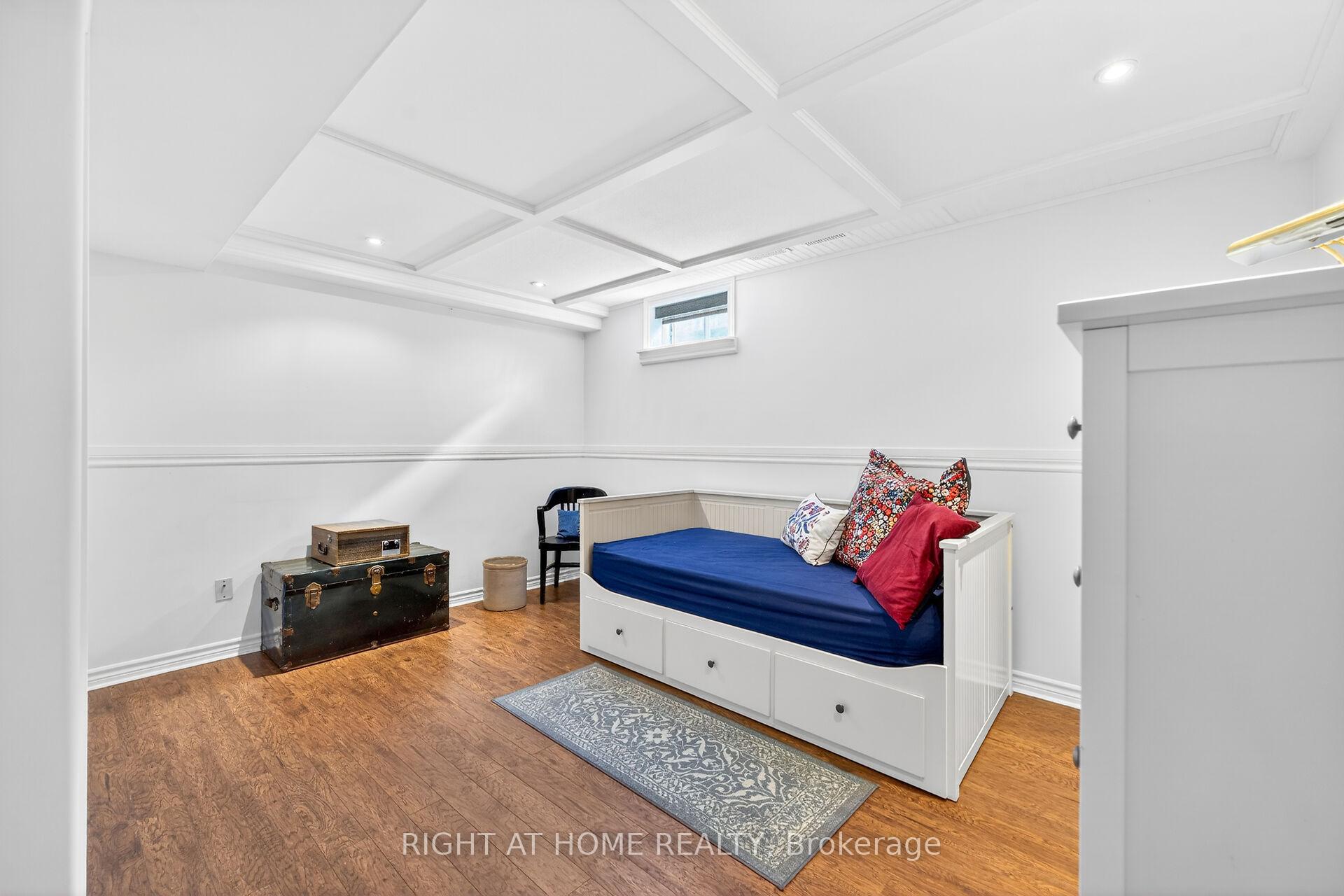 Photo 42 of 1 Captain Tenbrock Terrace, St. Catharines, Grapeview — HOMEH
