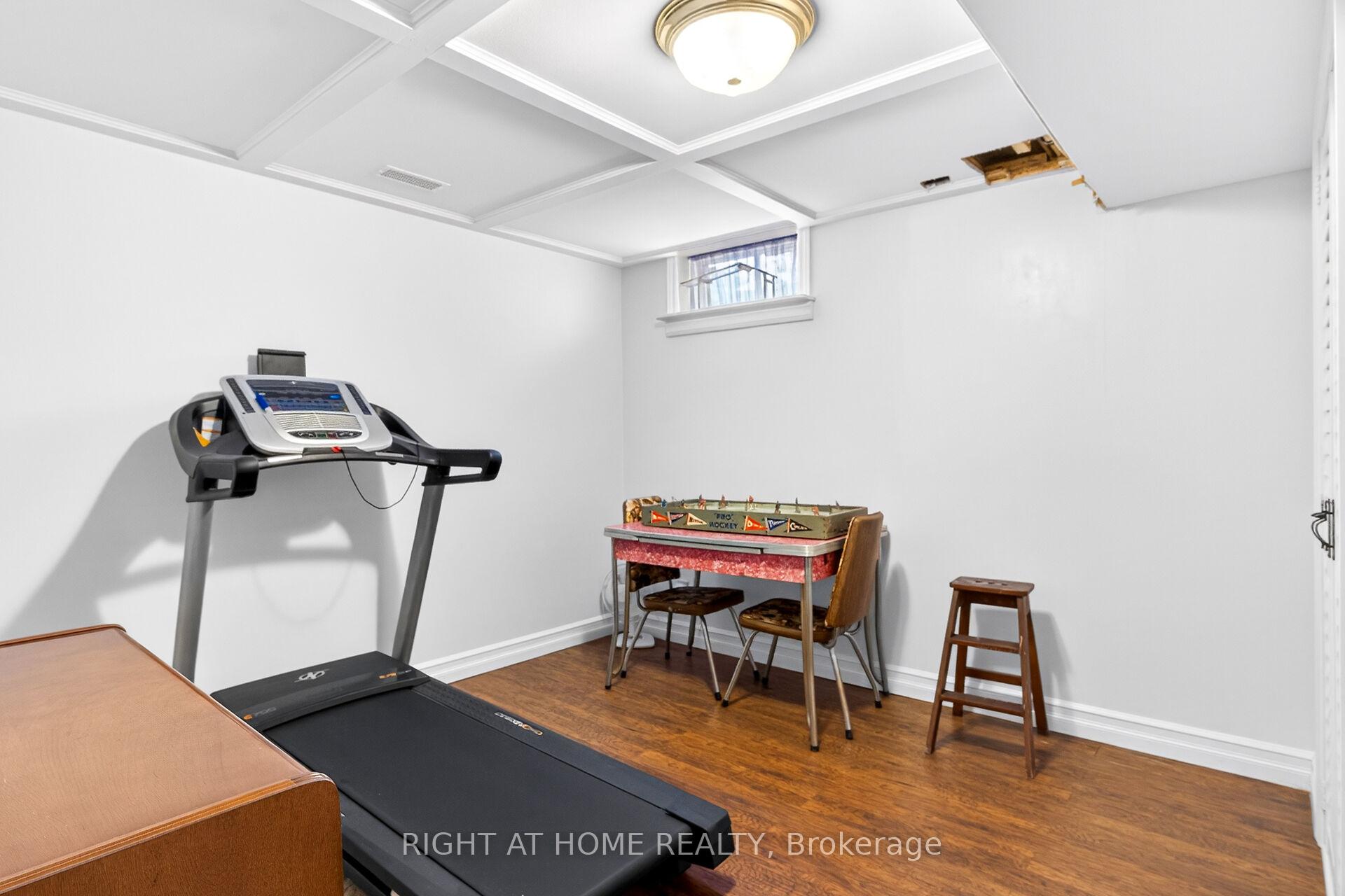 Photo 44 of 1 Captain Tenbrock Terrace, St. Catharines, Grapeview — HOMEH
