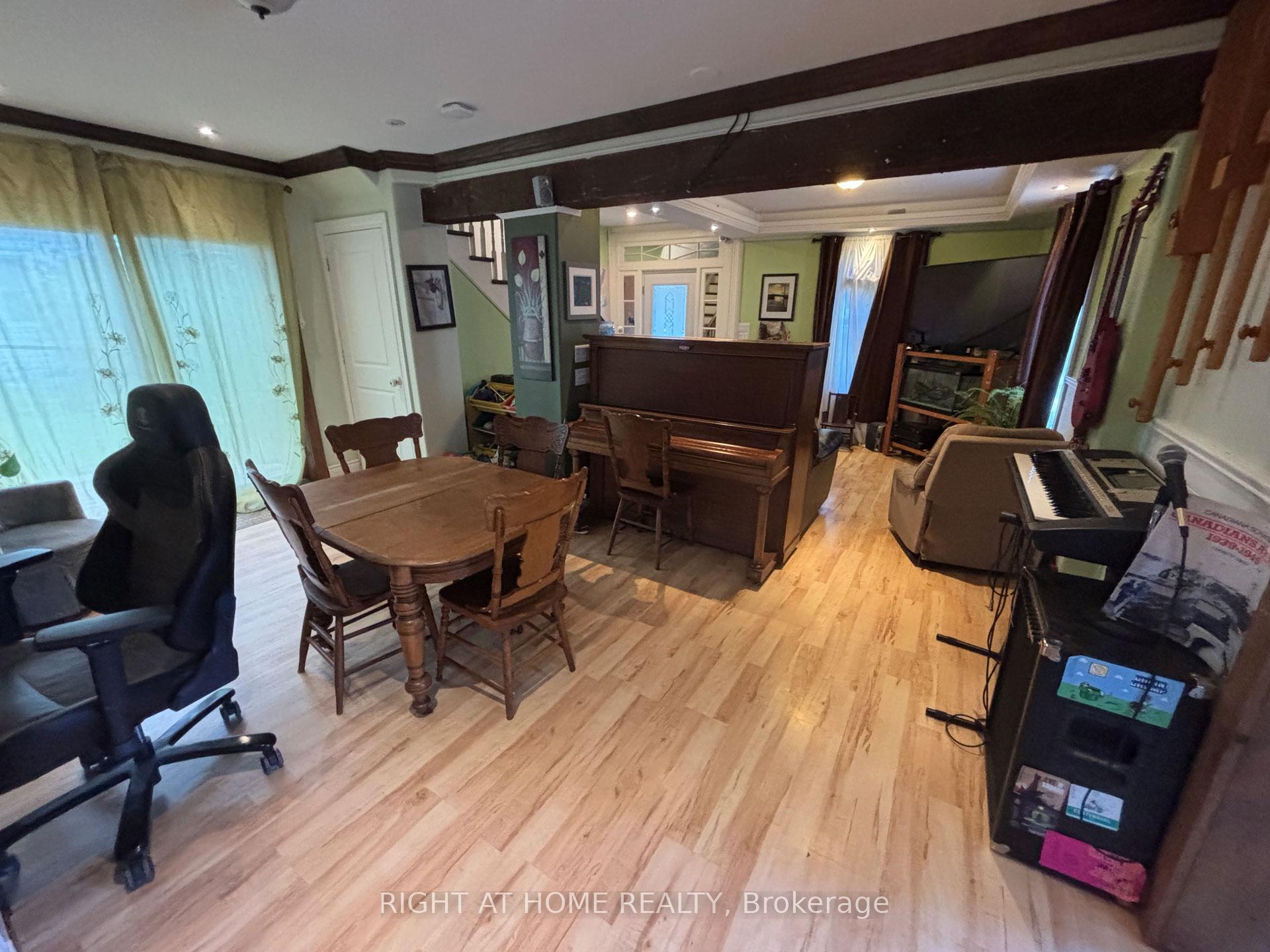 Photo 8 of 69 Berry Street, Meaford — HOMEH