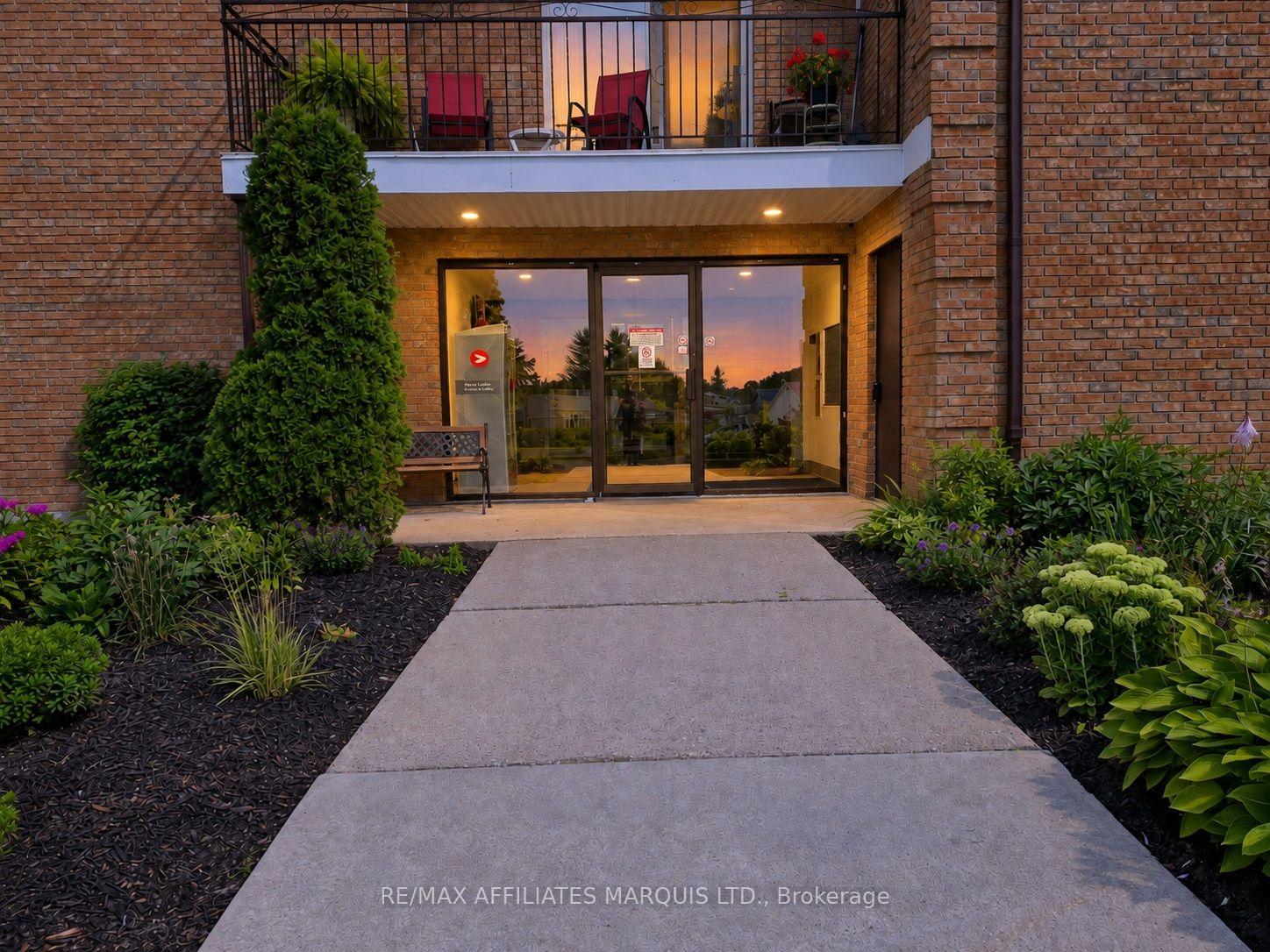Photo 3 of Unit 302, 220 Kenyon Street W, North Glengarry, Alexandria — HOMEH
