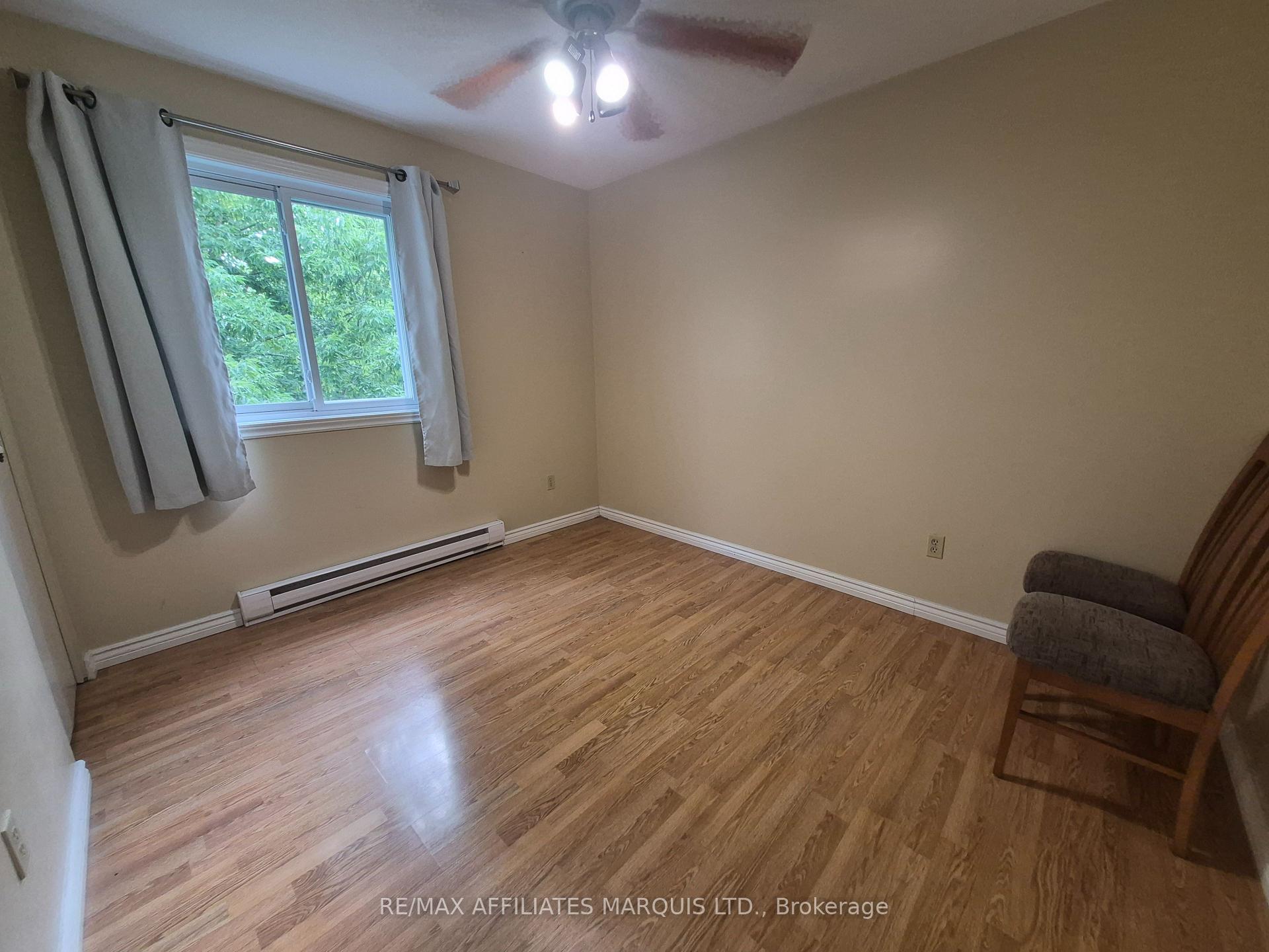 Photo 18 of Unit 302, 220 Kenyon Street W, North Glengarry, Alexandria — HOMEH