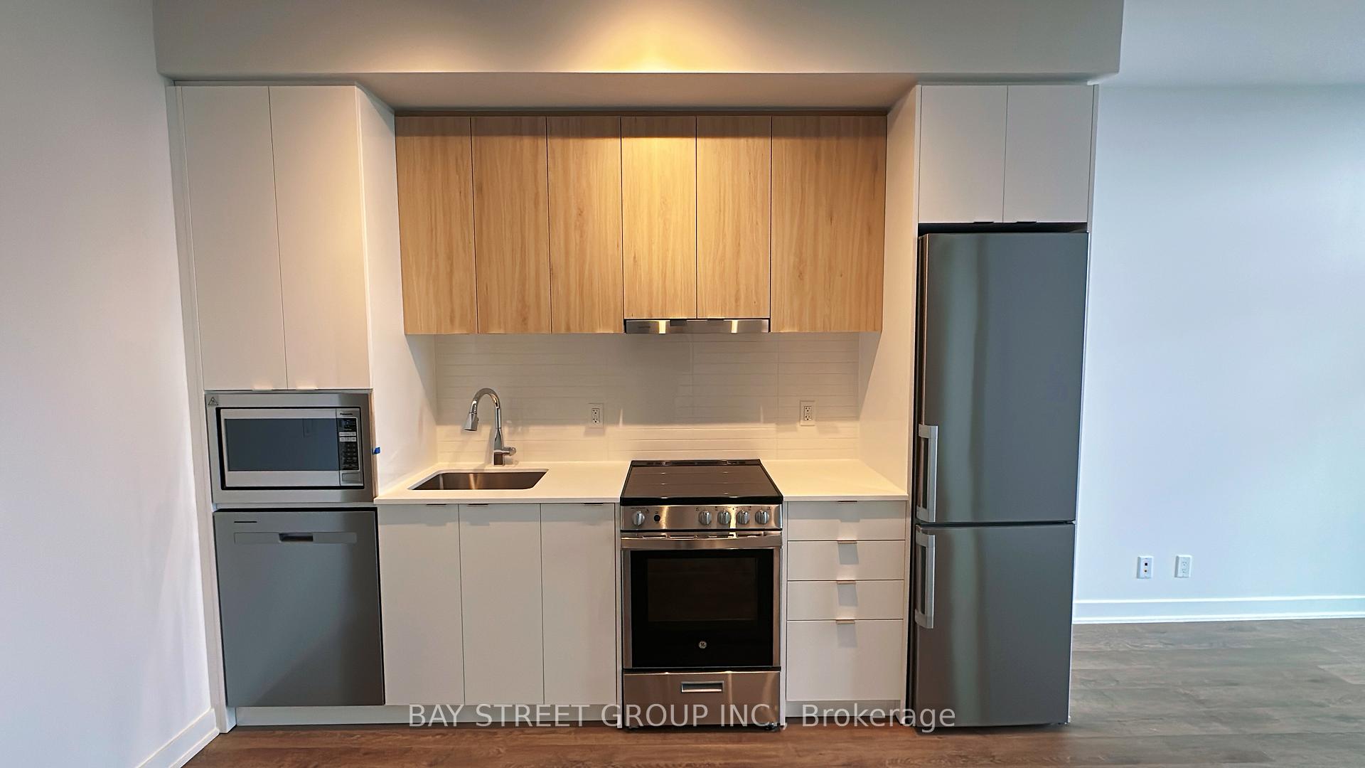 Photo 10 of Unit B3001, 50 Upper Mall Way, Vaughan, Brownridge — HOMEH