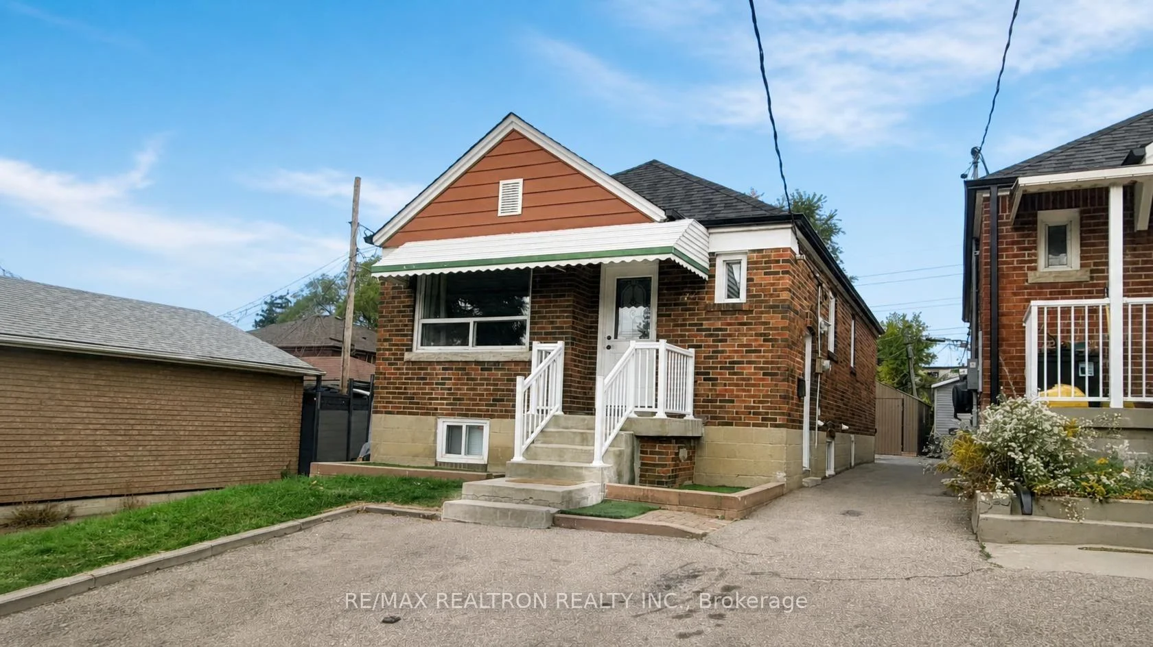 Photo 7 of Unit Main Floor, 78 Schell Avenue, North York, Briar Hill-Belgravia — HOMEH