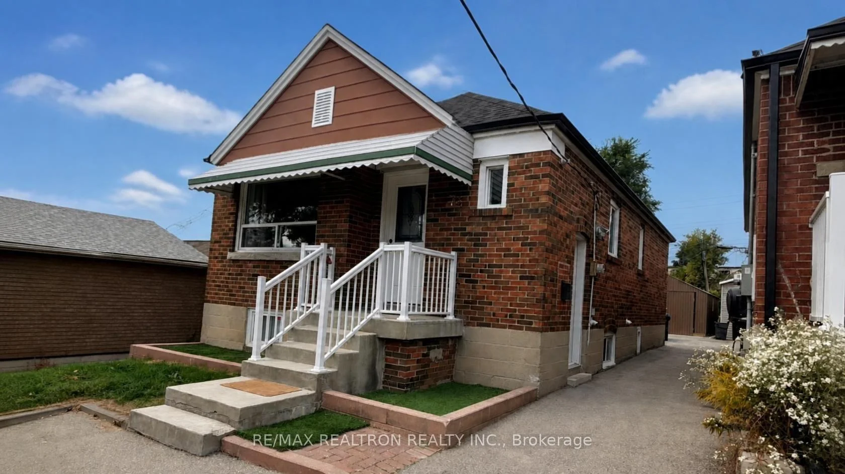 Photo 9 of Unit Main Floor, 78 Schell Avenue, North York, Briar Hill-Belgravia — HOMEH