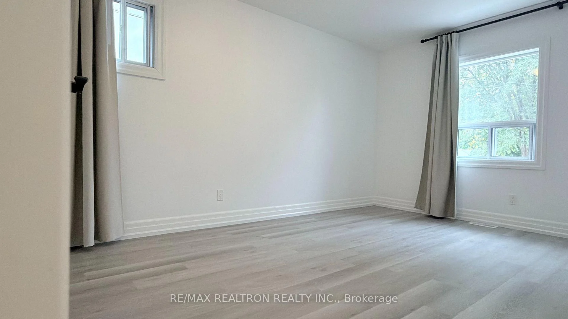 Photo 27 of Unit Main Floor, 78 Schell Avenue, North York, Briar Hill-Belgravia — HOMEH