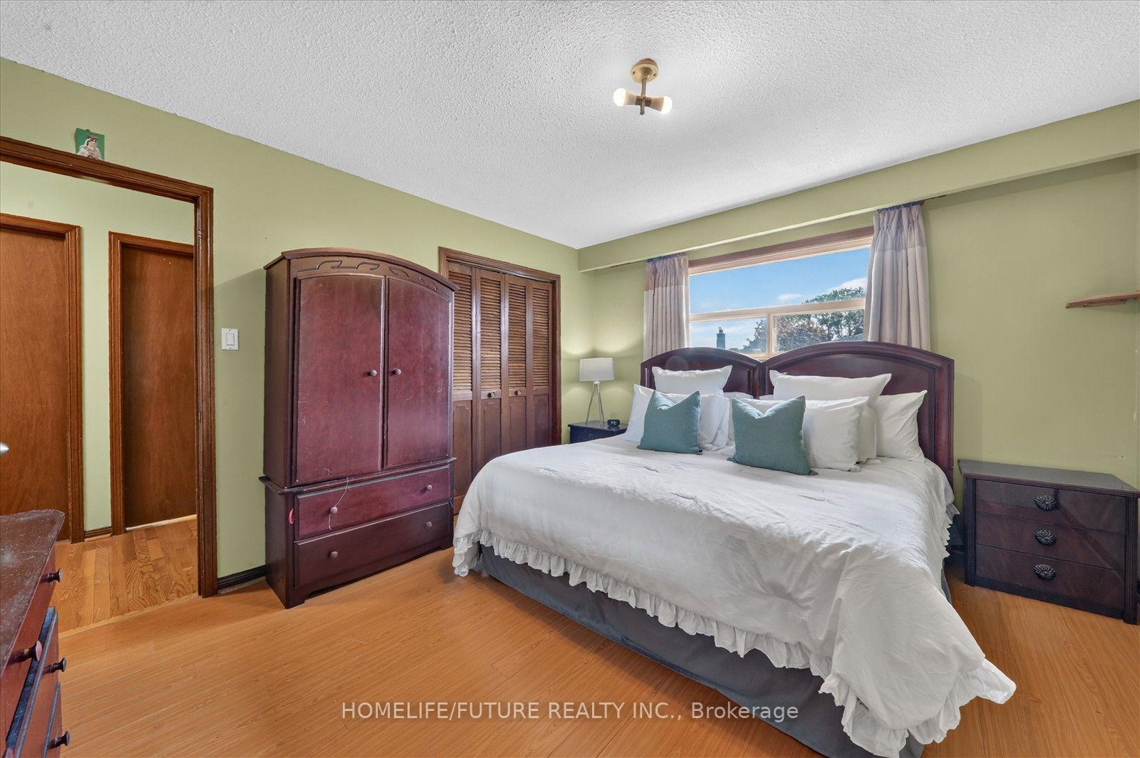 Photo 18 of 24 Cleethorpes Boulevard, Scarborough, Agincourt South-Malvern West — HOMEH