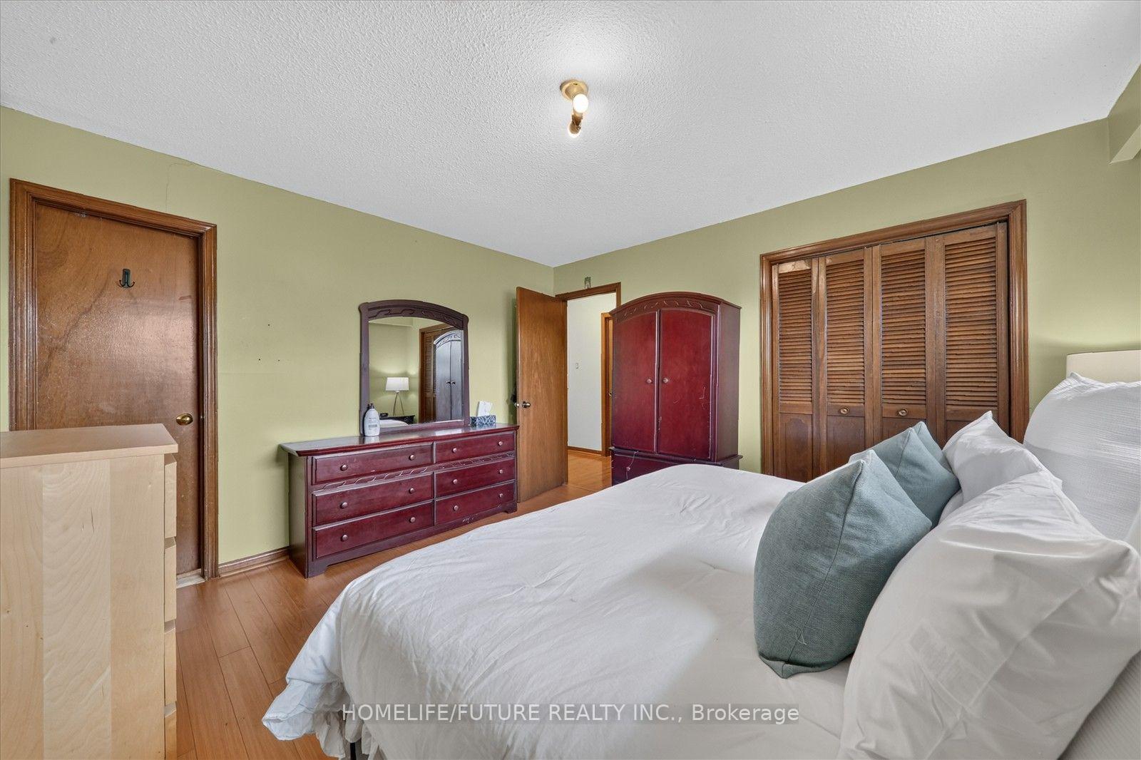 Photo 19 of 24 Cleethorpes Boulevard, Scarborough, Agincourt South-Malvern West — HOMEH