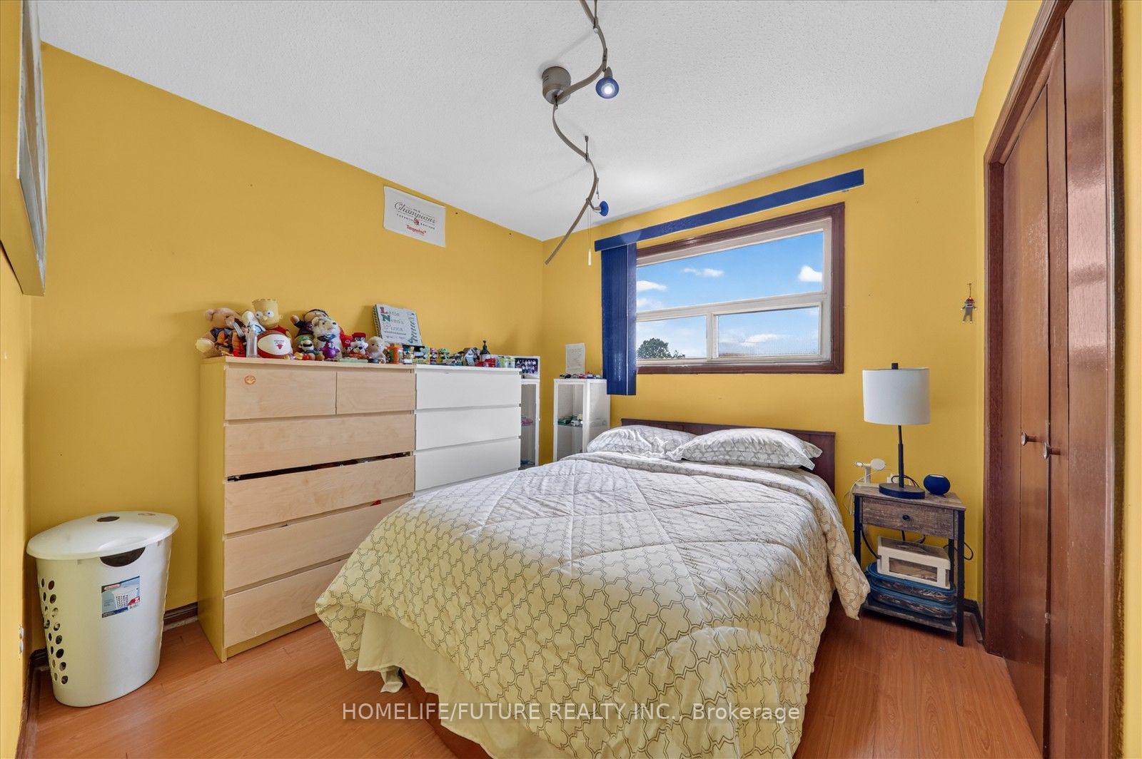 Photo 21 of 24 Cleethorpes Boulevard, Scarborough, Agincourt South-Malvern West — HOMEH