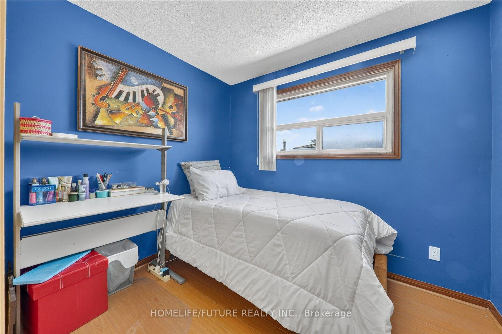 Photo 24 of 24 Cleethorpes Boulevard, Scarborough, Agincourt South-Malvern West — HOMEH