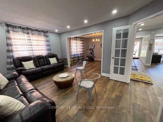 Photo 9 of Unit (Upper), 25 Kentucky Drive, Brampton, Fletcher's Creek South — HOMEH