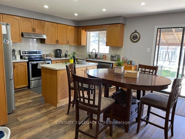 Photo 13 of Unit (Upper), 25 Kentucky Drive, Brampton, Fletcher's Creek South — HOMEH