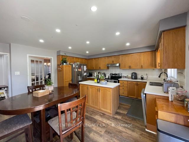 Photo 16 of Unit (Upper), 25 Kentucky Drive, Brampton, Fletcher's Creek South — HOMEH