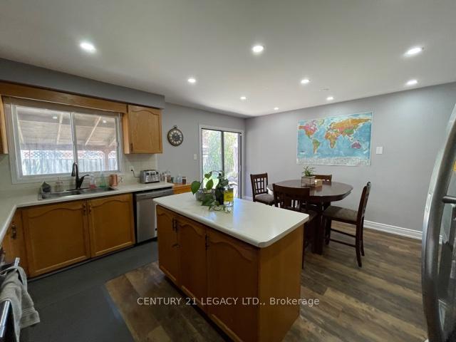Photo 35 of Unit (Upper), 25 Kentucky Drive, Brampton, Fletcher's Creek South — HOMEH
