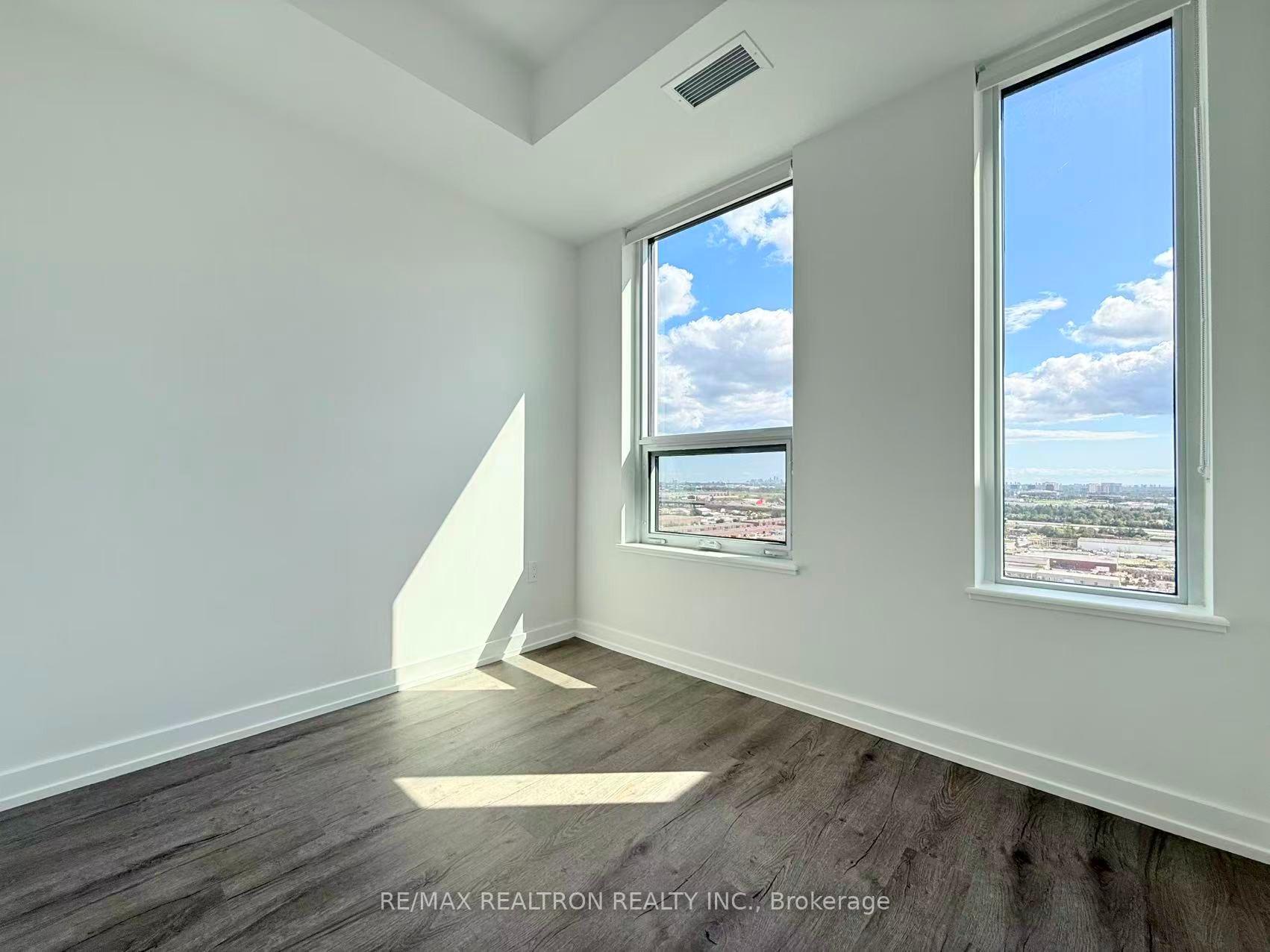 Photo 18 of Unit 1802, 21 Meadowdale Road, Vaughan, Vaughan Corporate Centre — HOMEH