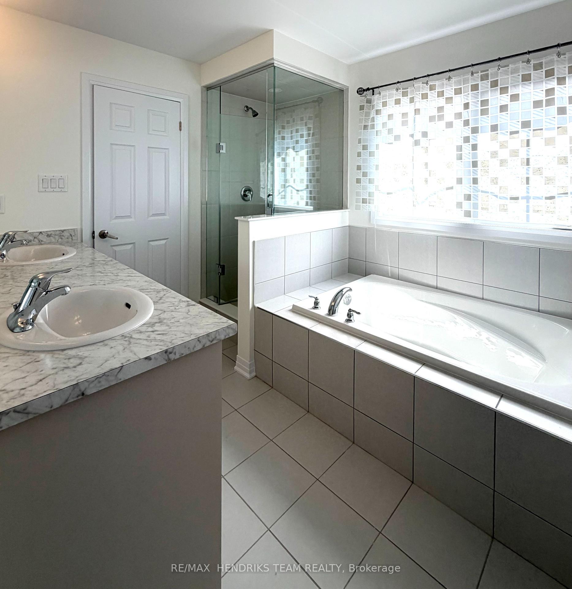 Photo 14 of 5 Derose Avenue S, Thorold, Hurricane/Merrittville — HOMEH