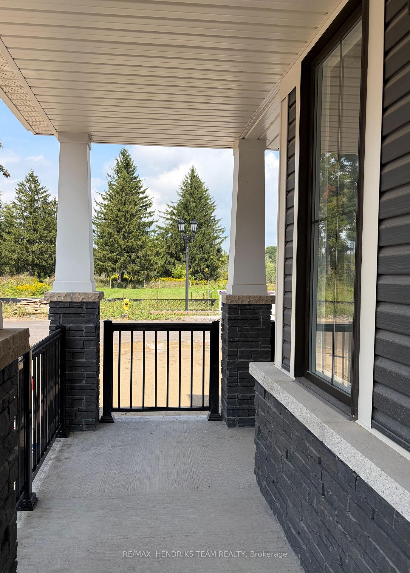 Photo 16 of 5 Derose Avenue S, Thorold, Hurricane/Merrittville — HOMEH