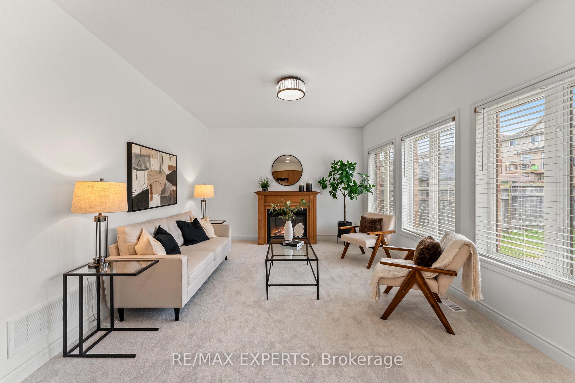 Photo 22 of 66 Schweitzer Crescent, Wellesley — HOMEH