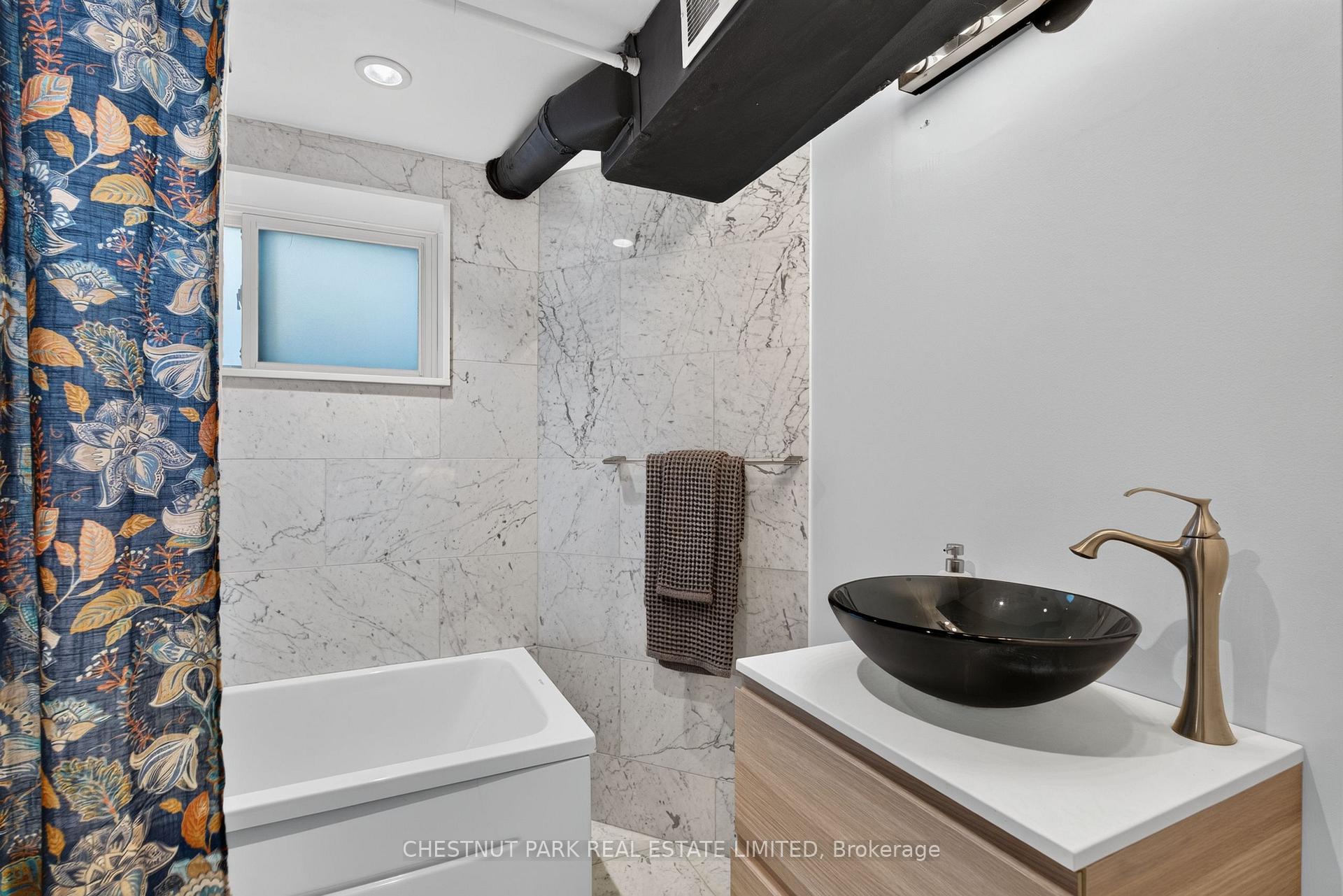 Photo 31 of 521 Sutherland Drive, Toronto, Leaside — HOMEH
