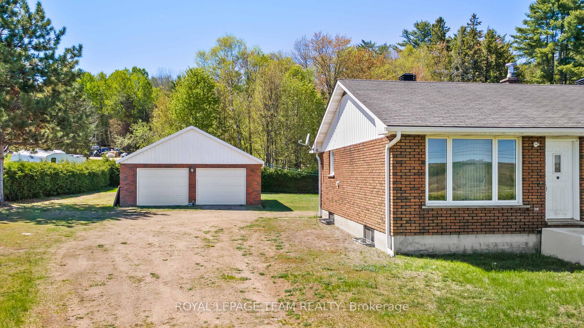 Photo 3 of 286 Siberia Road, Madawaska Valley, Madawaska Valley — HOMEH