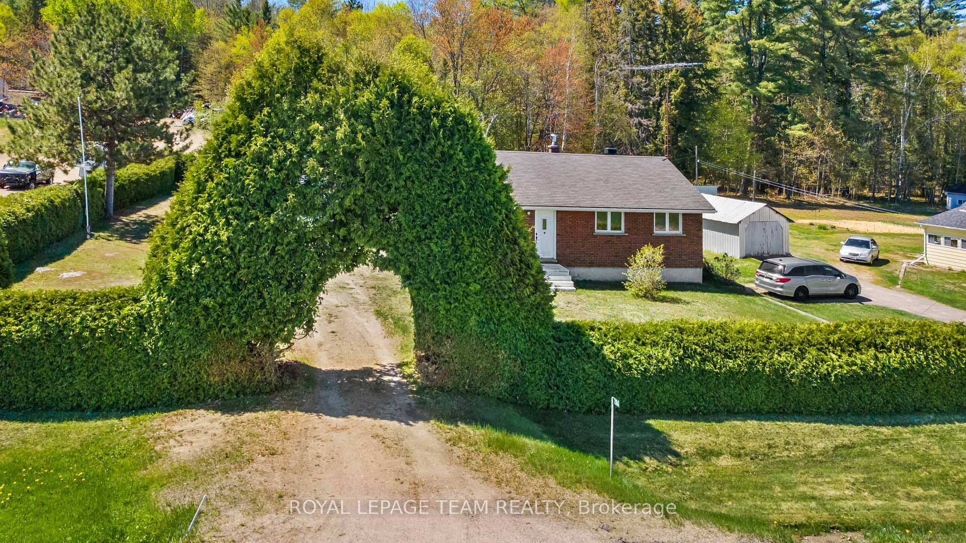 Photo 4 of 286 Siberia Road, Madawaska Valley, Madawaska Valley — HOMEH
