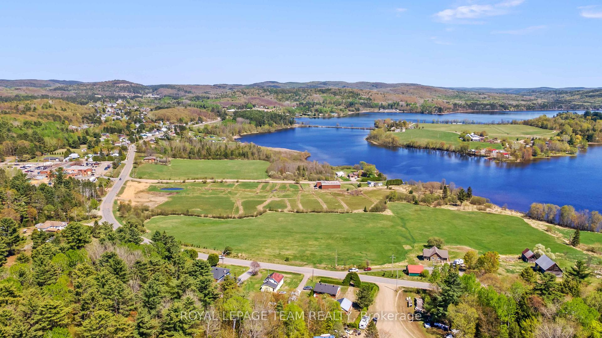 Photo 7 of 286 Siberia Road, Madawaska Valley, Madawaska Valley — HOMEH