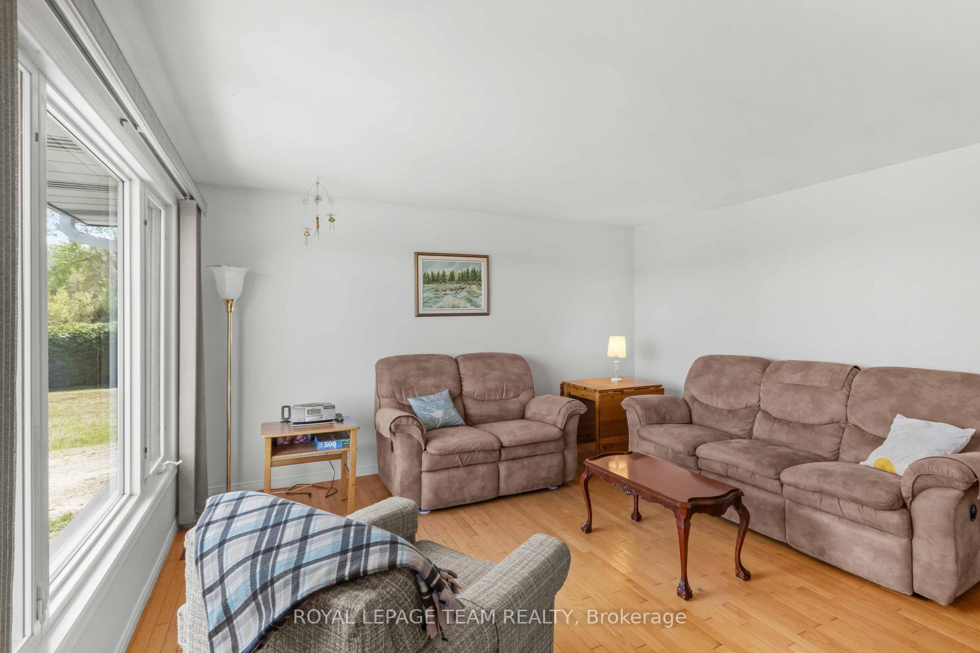 Photo 9 of 286 Siberia Road, Madawaska Valley, Madawaska Valley — HOMEH