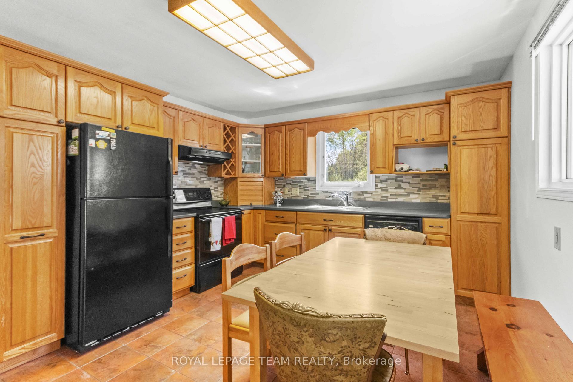 Photo 20 of 286 Siberia Road, Madawaska Valley, Madawaska Valley — HOMEH