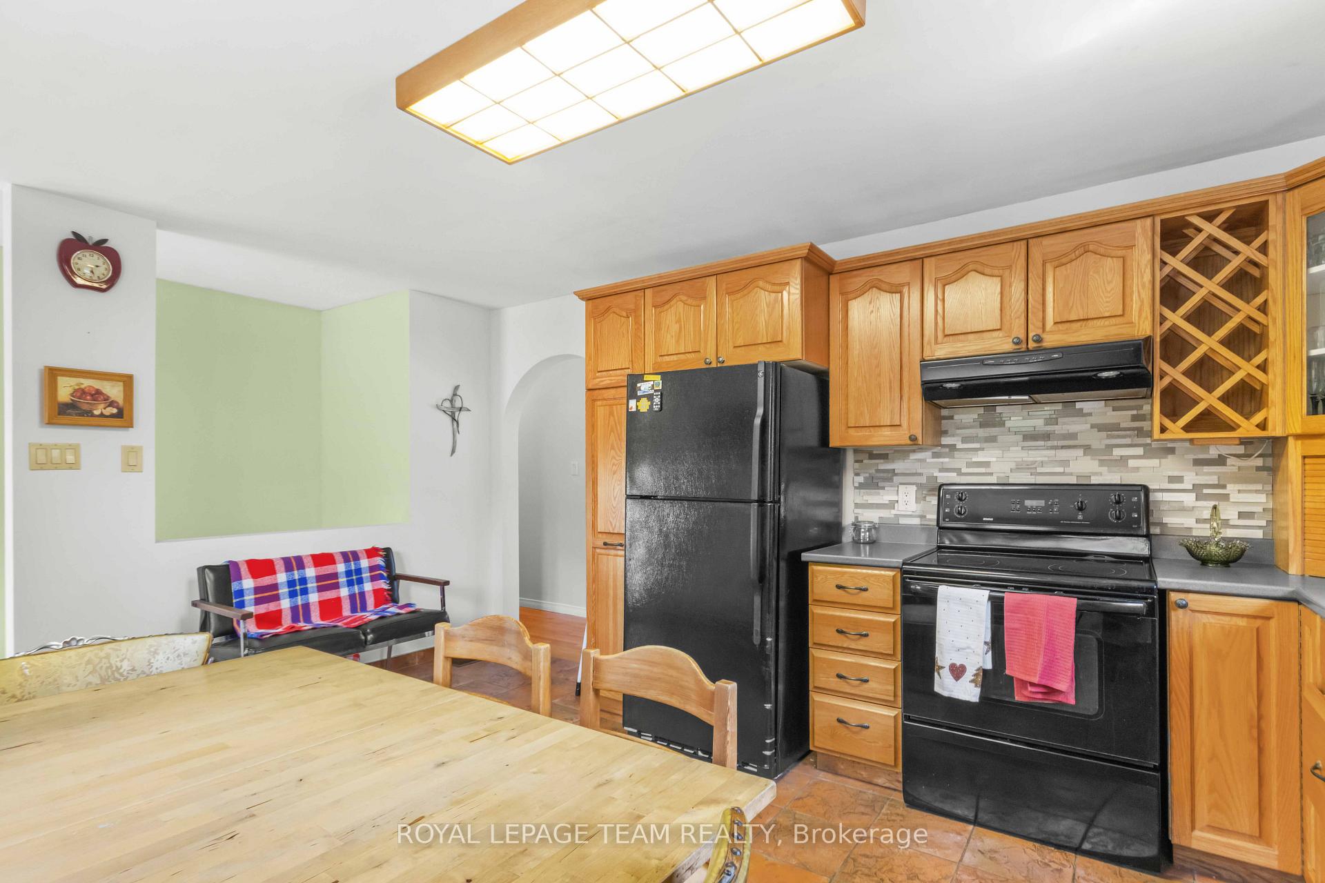 Photo 21 of 286 Siberia Road, Madawaska Valley, Madawaska Valley — HOMEH