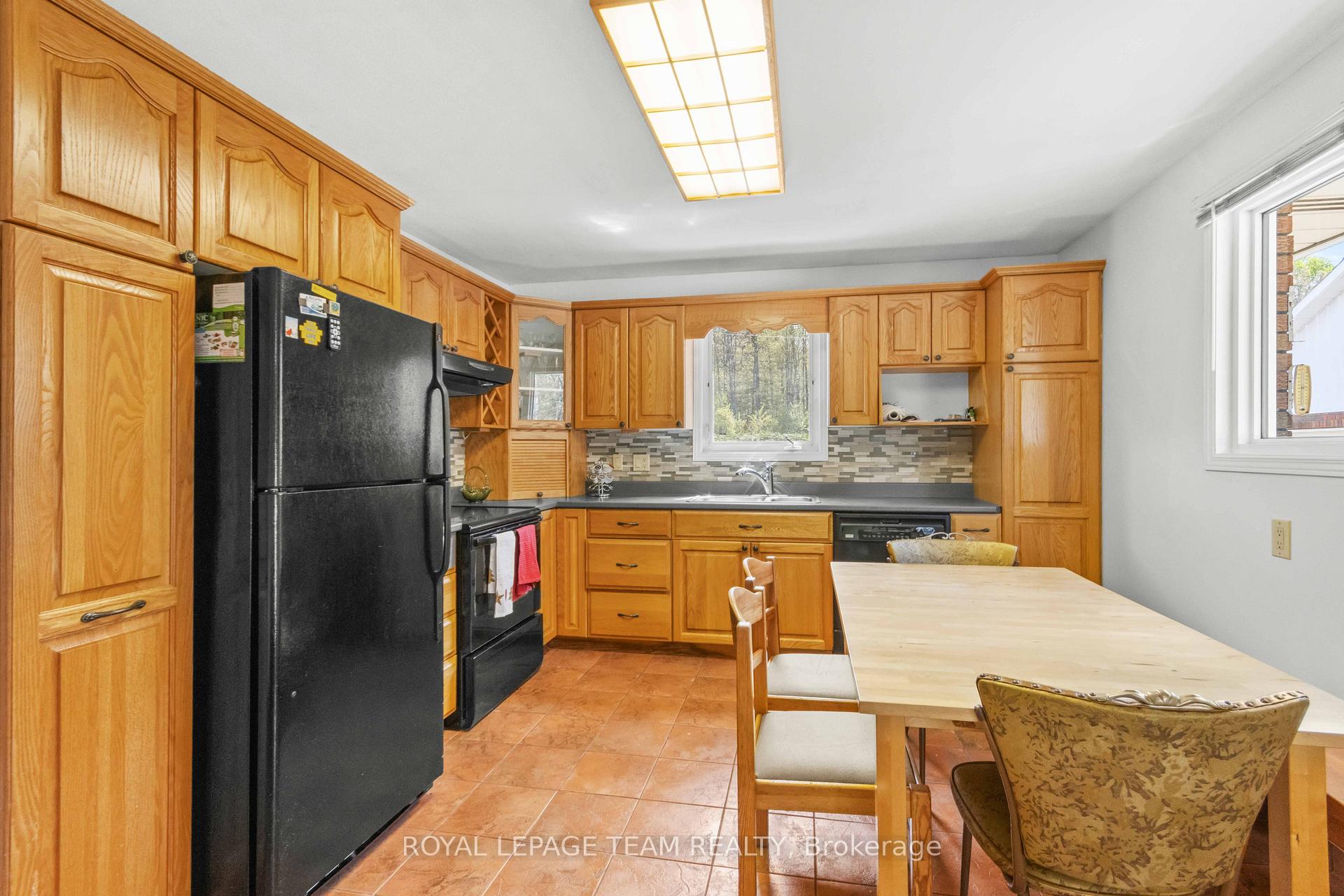 Photo 22 of 286 Siberia Road, Madawaska Valley, Madawaska Valley — HOMEH