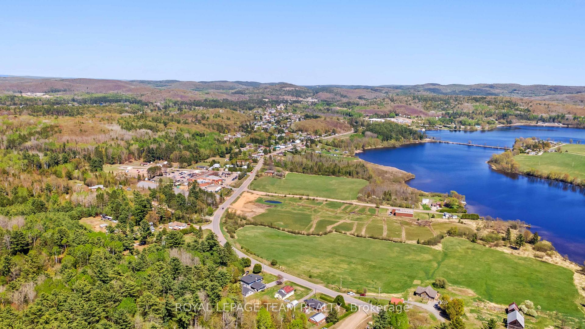 Photo 43 of 286 Siberia Road, Madawaska Valley, Madawaska Valley — HOMEH