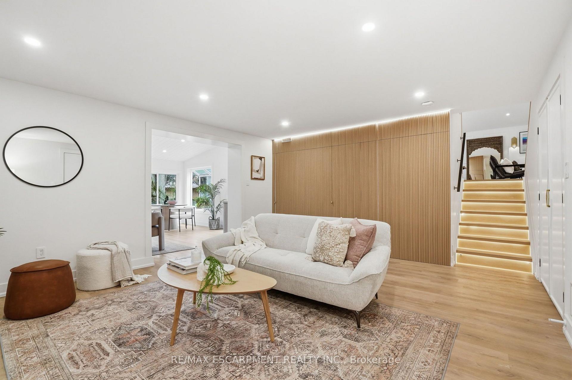 Photo 27 of 345 Rankin Drive, Burlington, Roseland — HOMEH