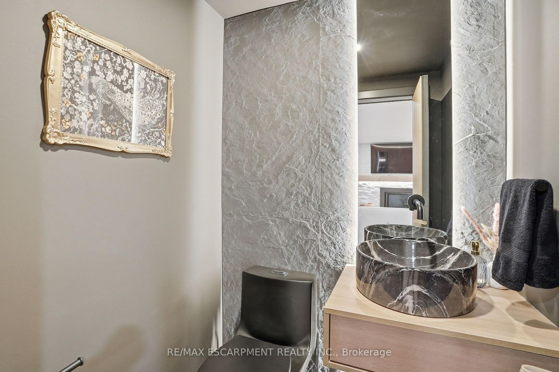 Photo 34 of 345 Rankin Drive, Burlington, Roseland — HOMEH