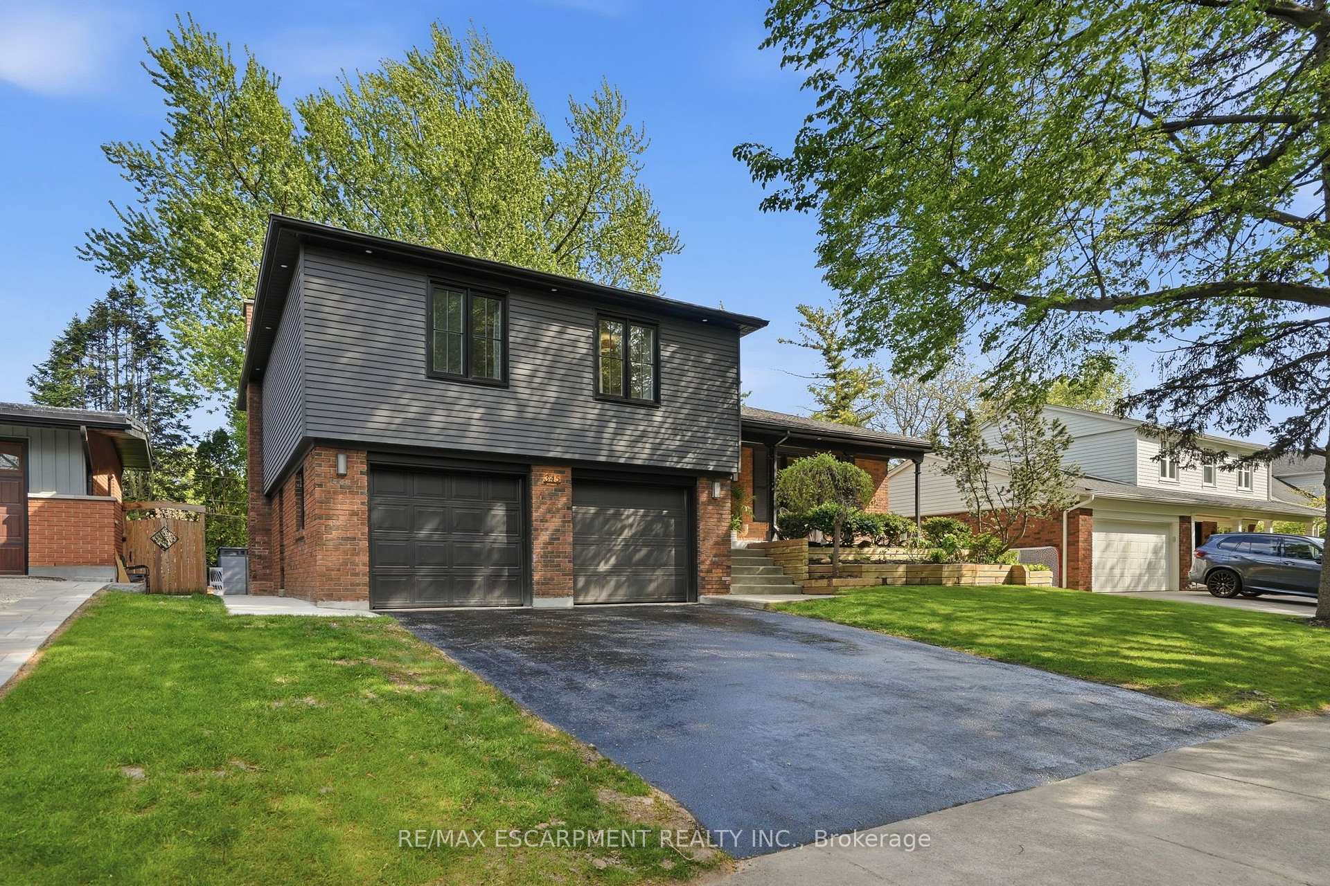 Photo 44 of 345 Rankin Drive, Burlington, Roseland — HOMEH