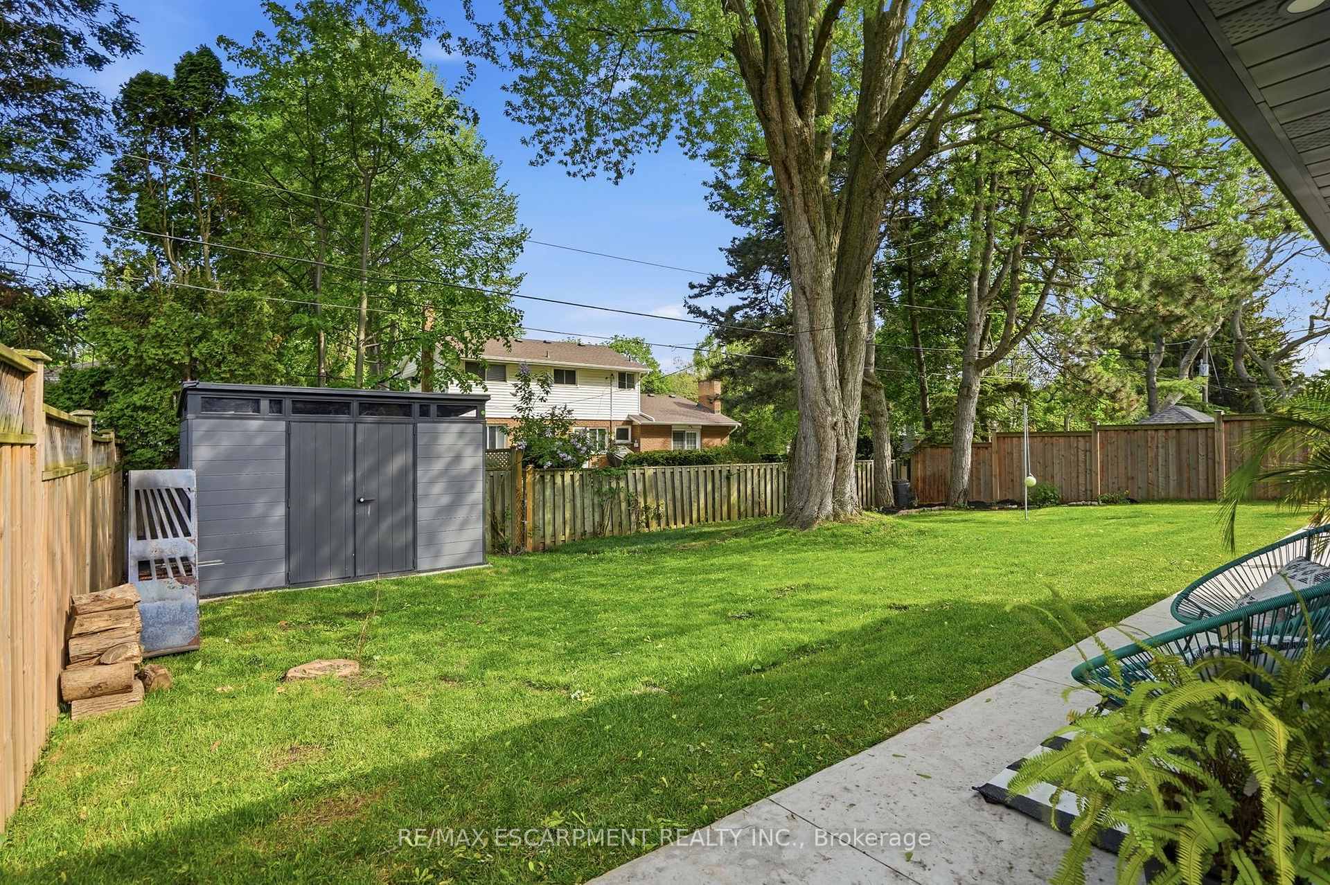 Photo 48 of 345 Rankin Drive, Burlington, Roseland — HOMEH