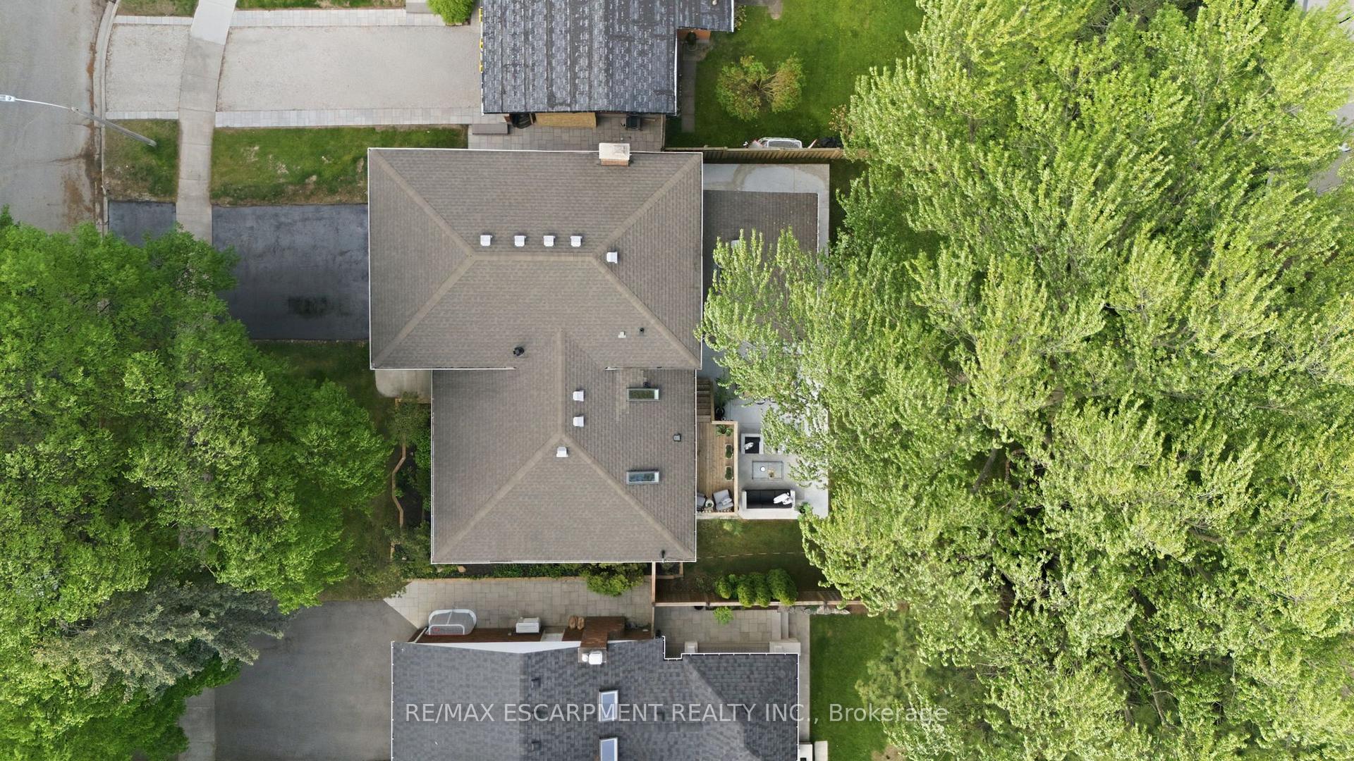 Photo 50 of 345 Rankin Drive, Burlington, Roseland — HOMEH