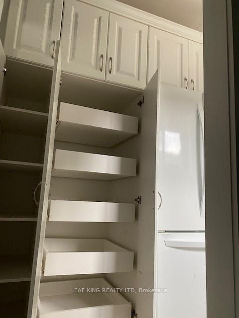 Photo 4 of 1066 Richmond Street, London, East B — HOMEH